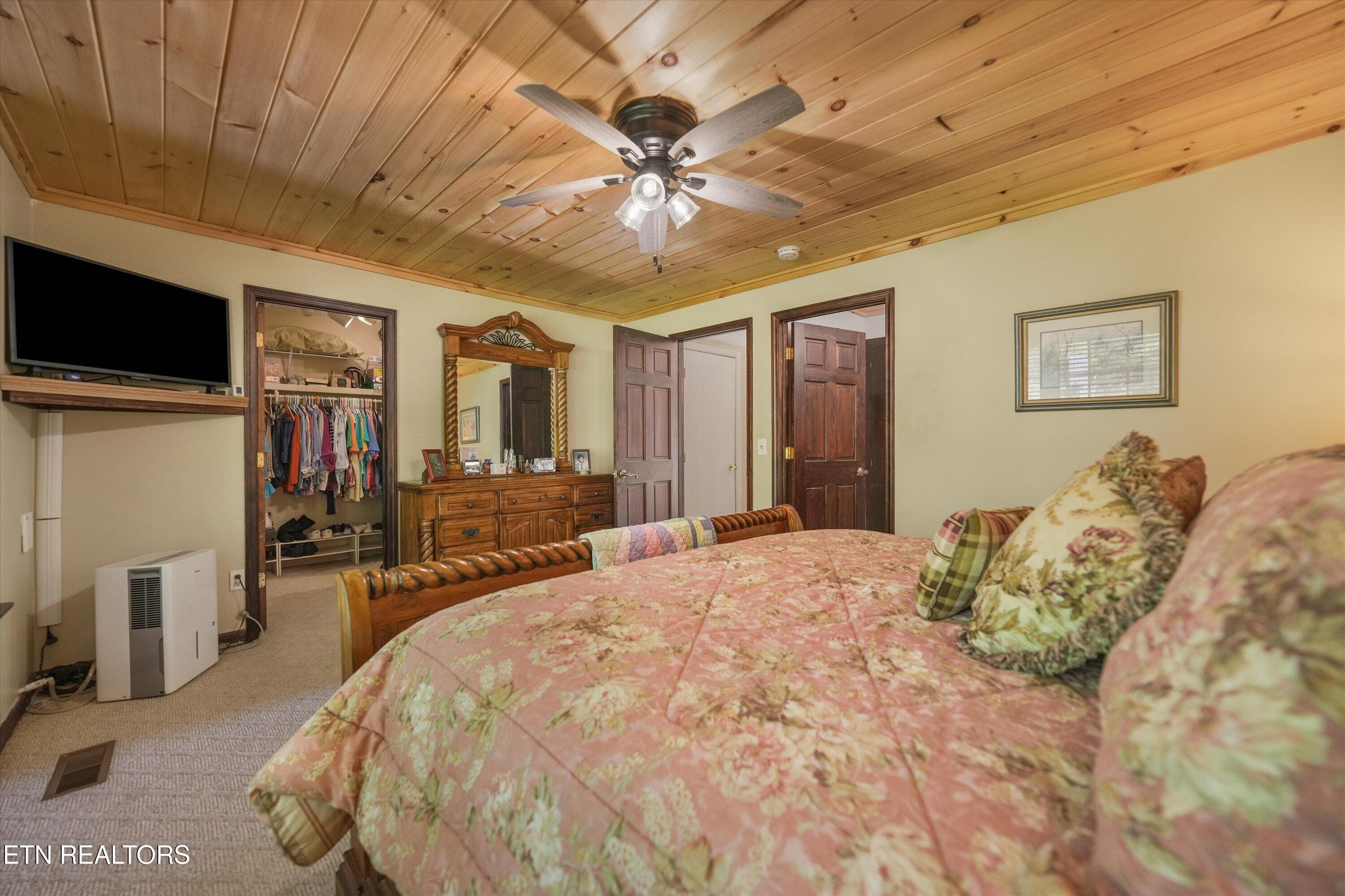 29-2848 Mountain Blvd42 - 2848 Mountain Blvd, Sevierville, TN 37876