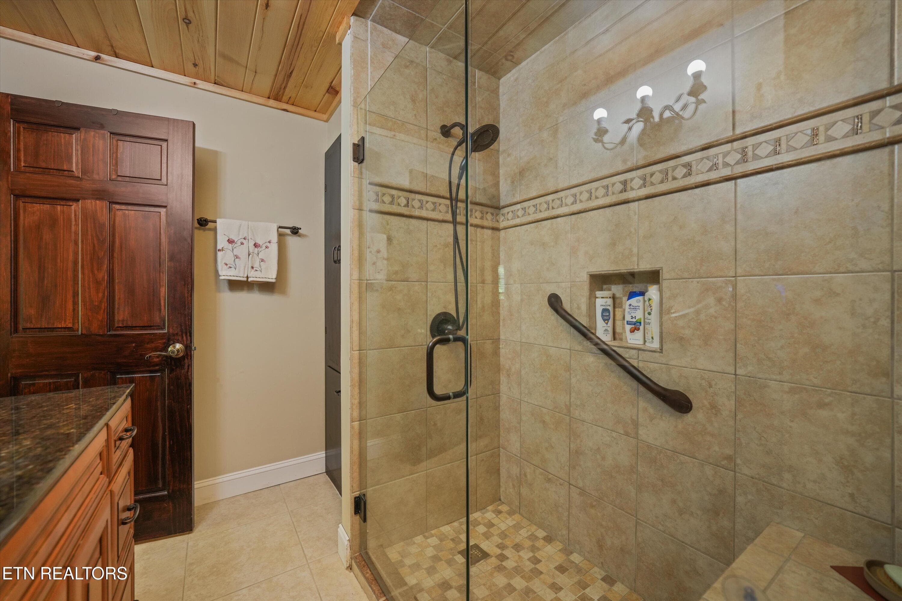 32-2848 Mountain Blvd45 - 2848 Mountain Blvd, Sevierville, TN 37876