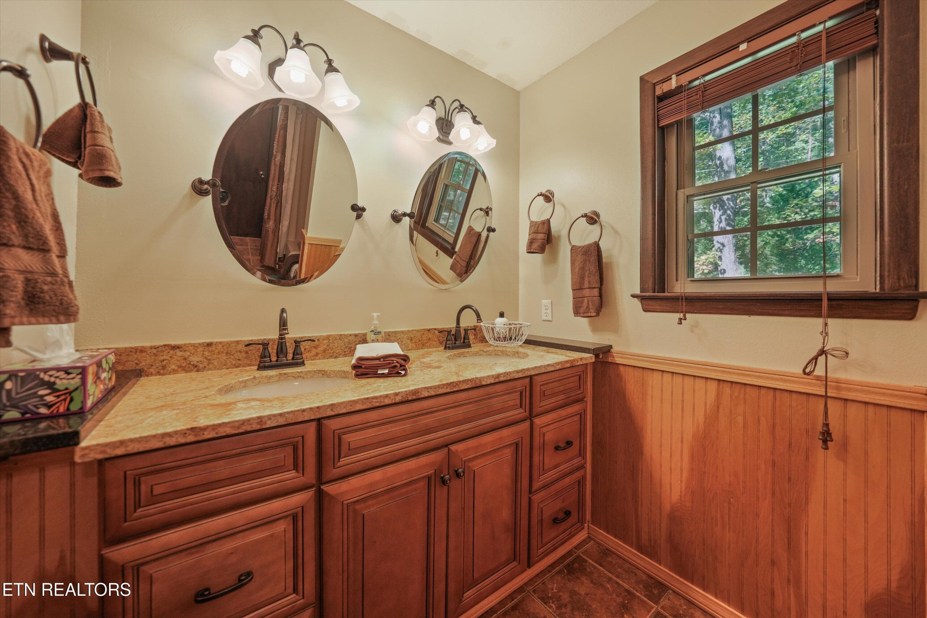 34-2848 Mountain Blvd47 - 2848 Mountain Blvd, Sevierville, TN 37876