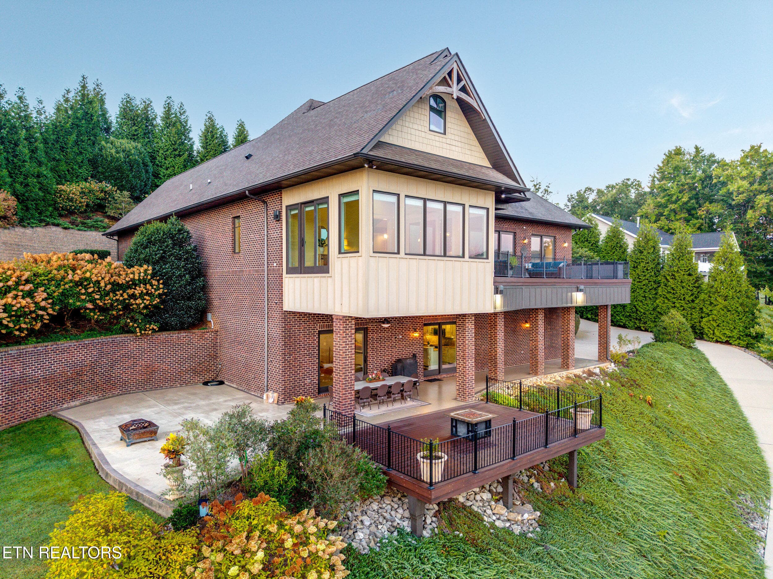010 (1) - 2137 Majestic Circle, Dandridge, TN 37725