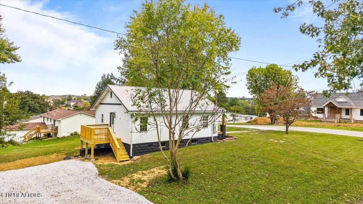 04-190 Butter and Egg Rd - 190 Butter and Egg Rd, Jacksboro, TN 37757