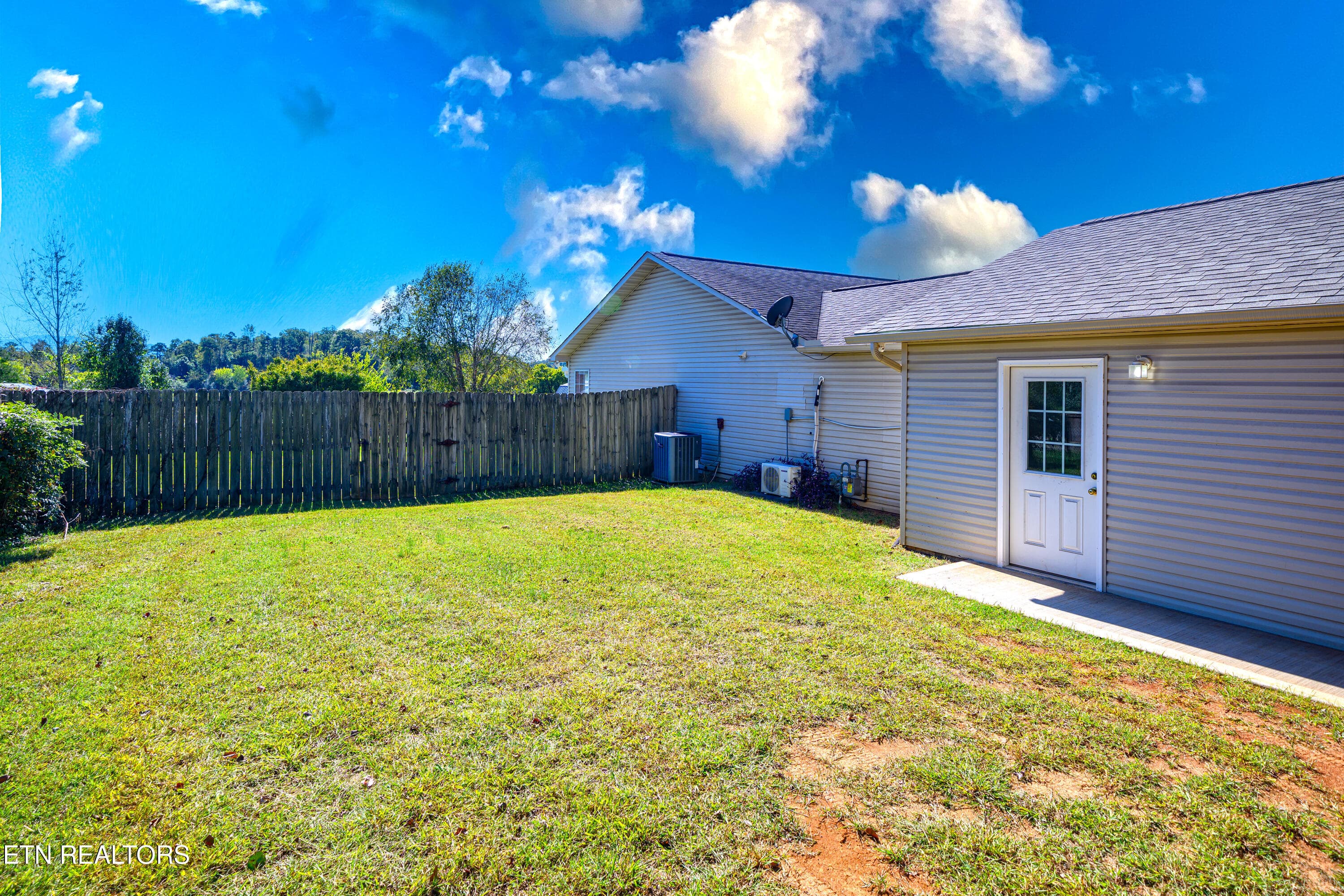 6 Exterior_19990 - 664 Ross Drive, Dandridge, TN 37725
