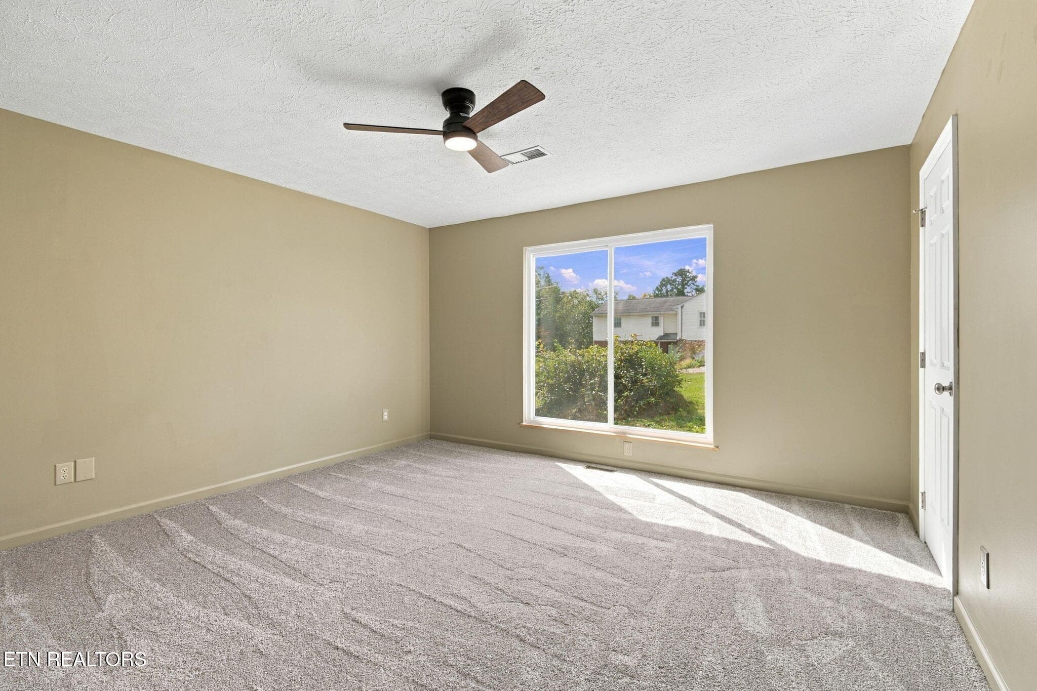 15-web-or-mls-015_DSC_0378 - 5614 Collette Rd, Knoxville, TN 37918