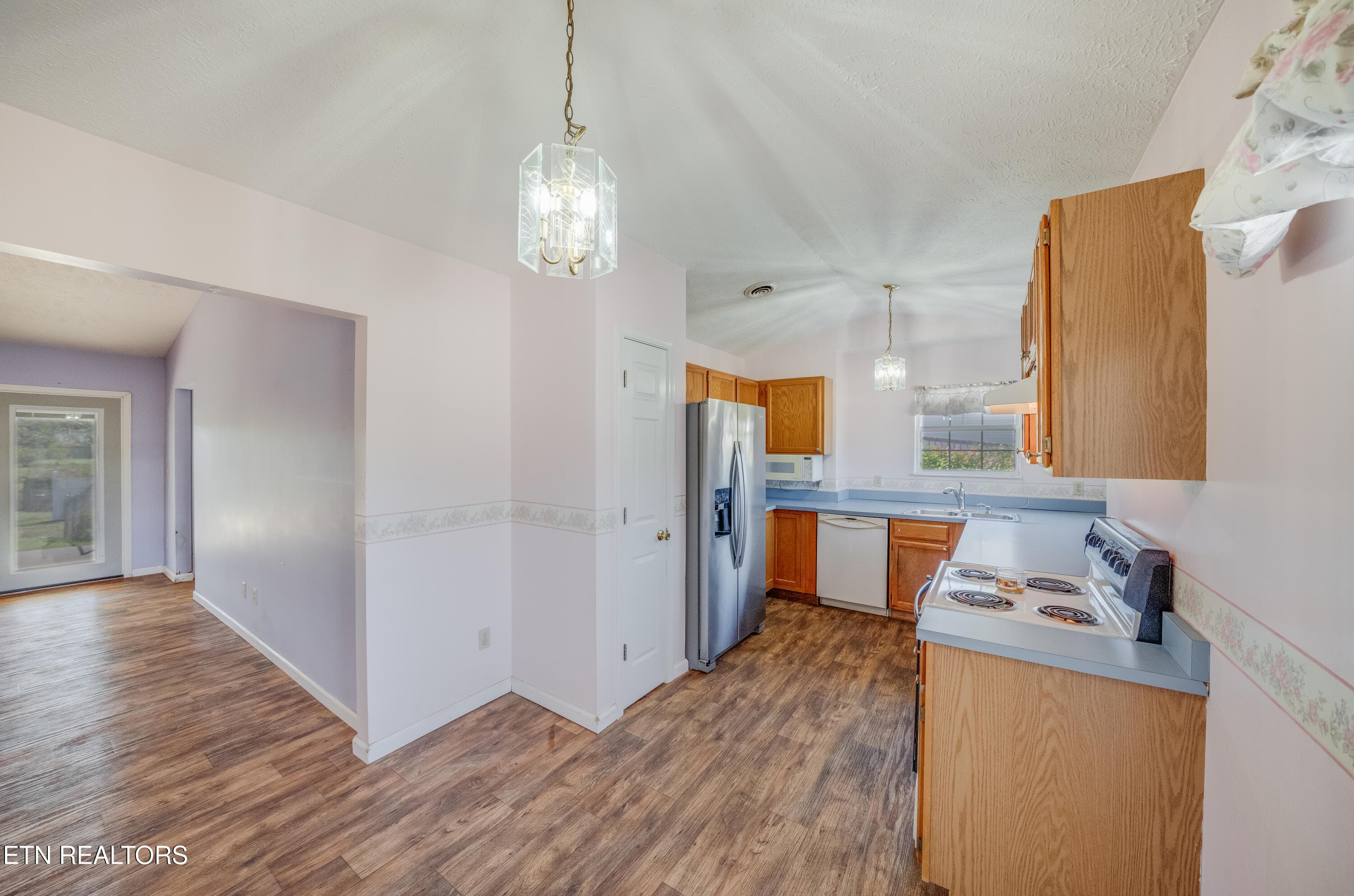 31 Kitchen_20152 - 664 Ross Drive, Dandridge, TN 37725