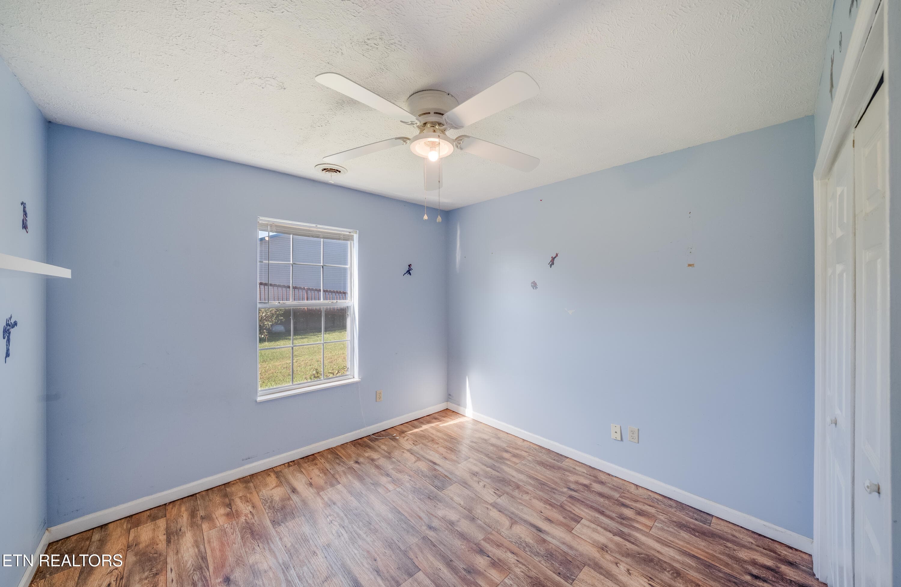 48 Bedroom 2_20127 - 664 Ross Drive, Dandridge, TN 37725