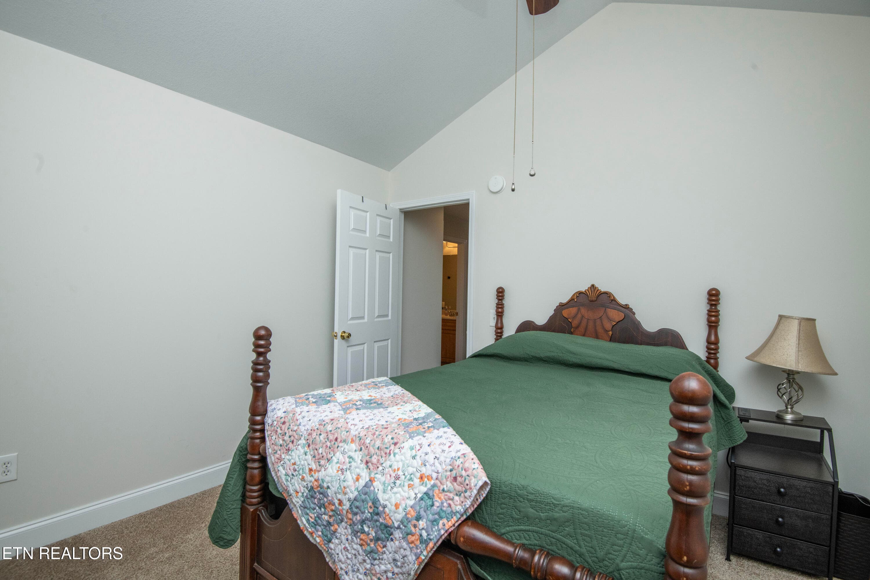 third bed - 719 Rocky Springs Rd, Madisonville, TN 37354