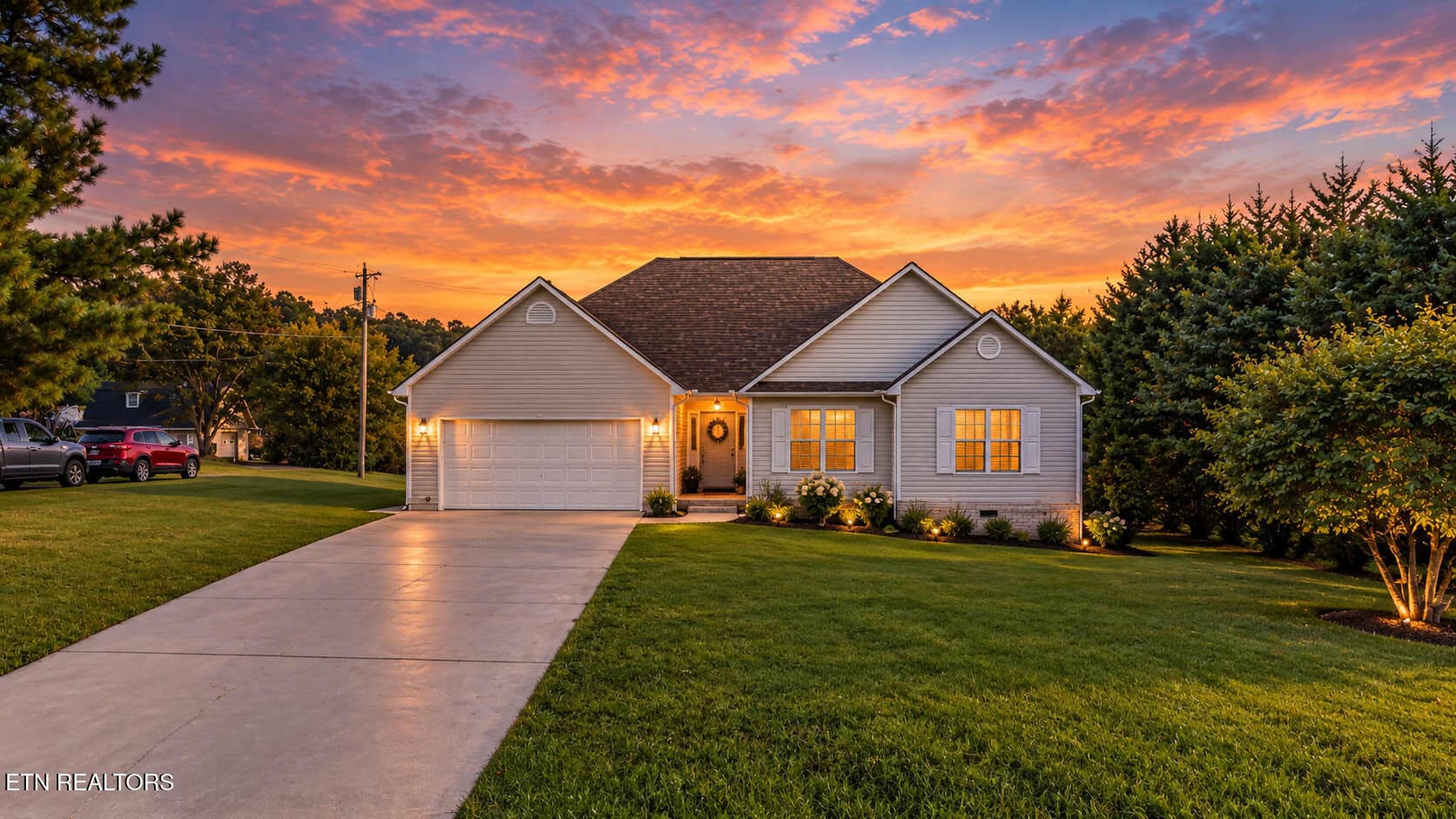 twiligh - 719 Rocky Springs Rd, Madisonville, TN 37354