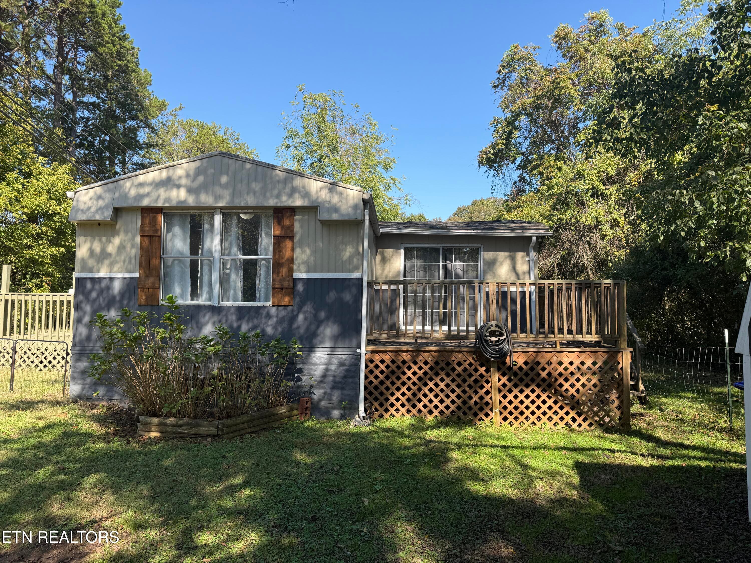 IMG_9423 - 627 Clinch Ave, Clinton, TN 37716
