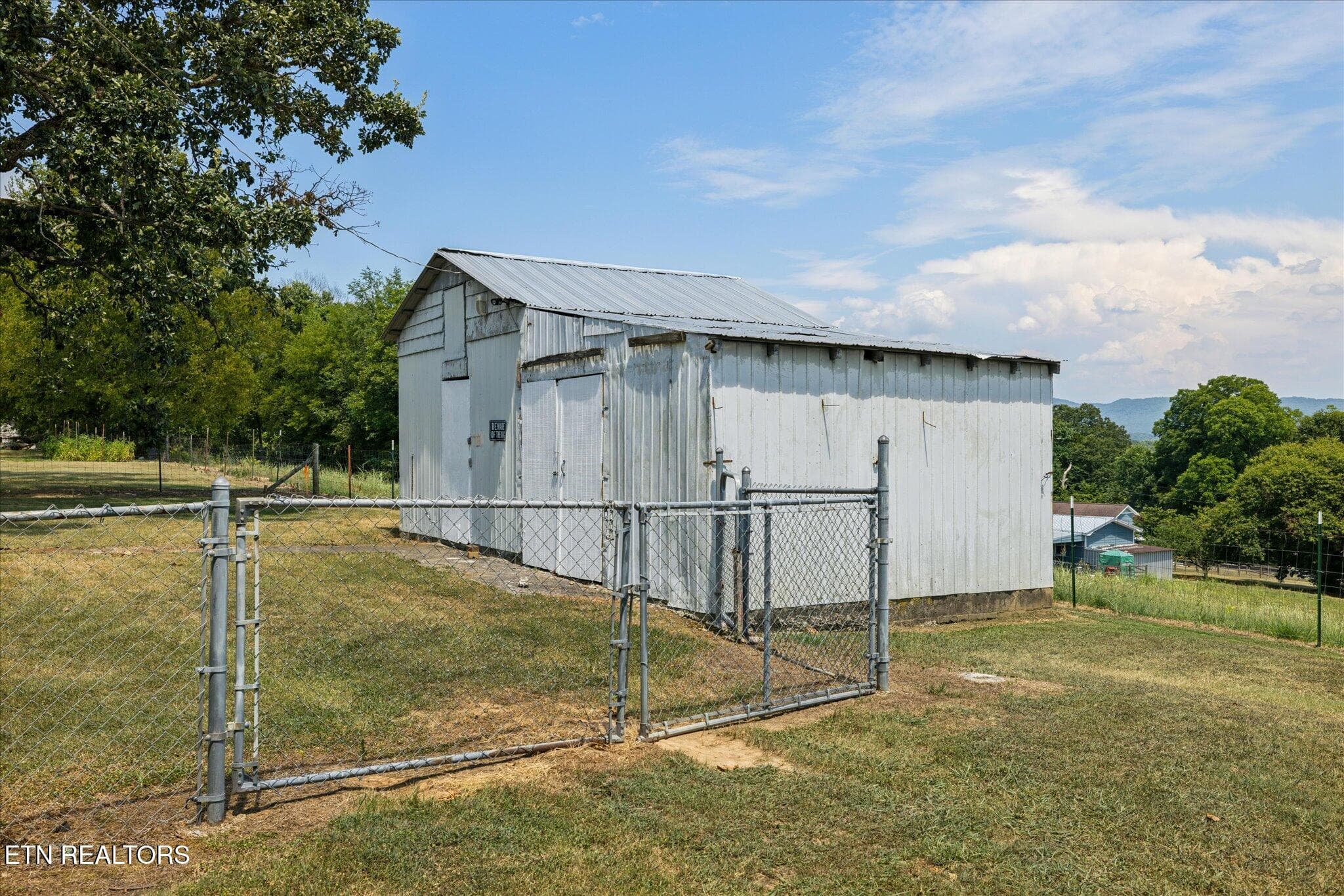 04-IMG_0271 - 810 Ridge Rd, Maryville, TN 37803