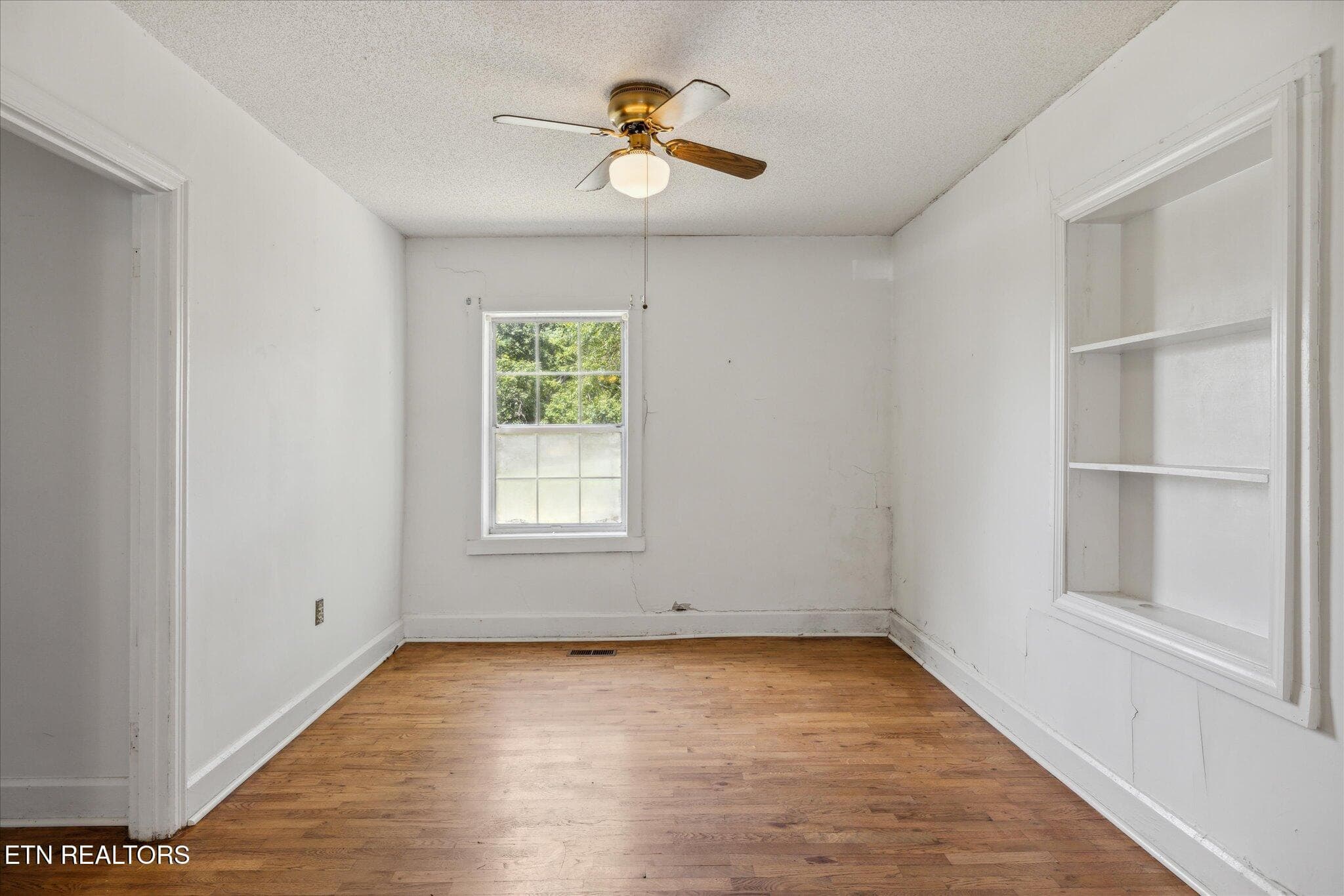 Dining Room/Office - 810 Ridge Rd, Maryville, TN 37803