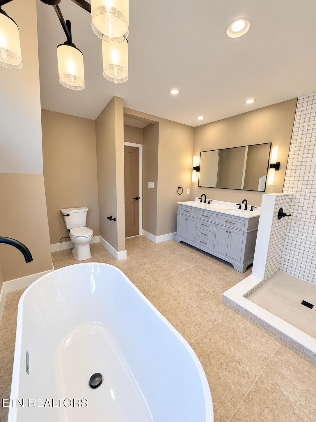 549B5877-6A2F-4698-A6BC-8D067280464F - 2554 Woodbine Ave, Knoxville, TN 37914