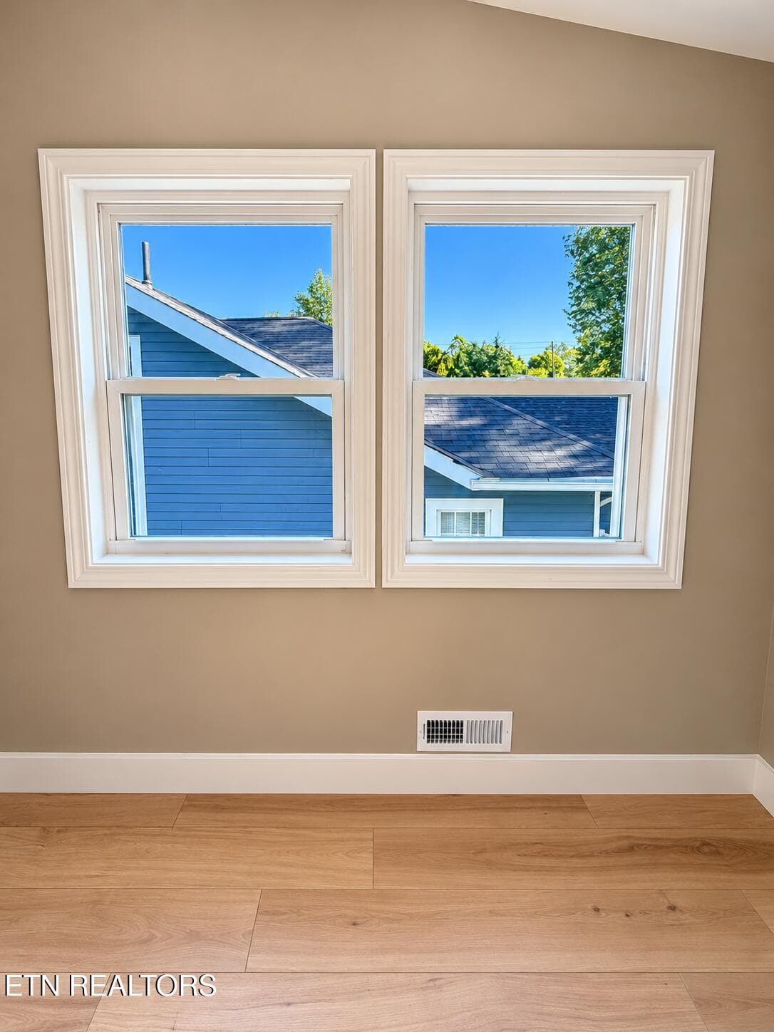 D22806E3-B4FC-4C20-81B2-9B1FB8374974 - 2554 Woodbine Ave, Knoxville, TN 37914