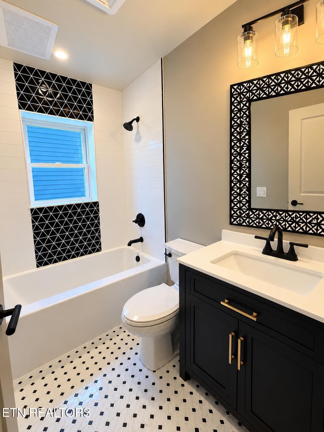 7F062D05-8F33-40C3-8D48-C027E2F2D45A - 2554 Woodbine Ave, Knoxville, TN 37914