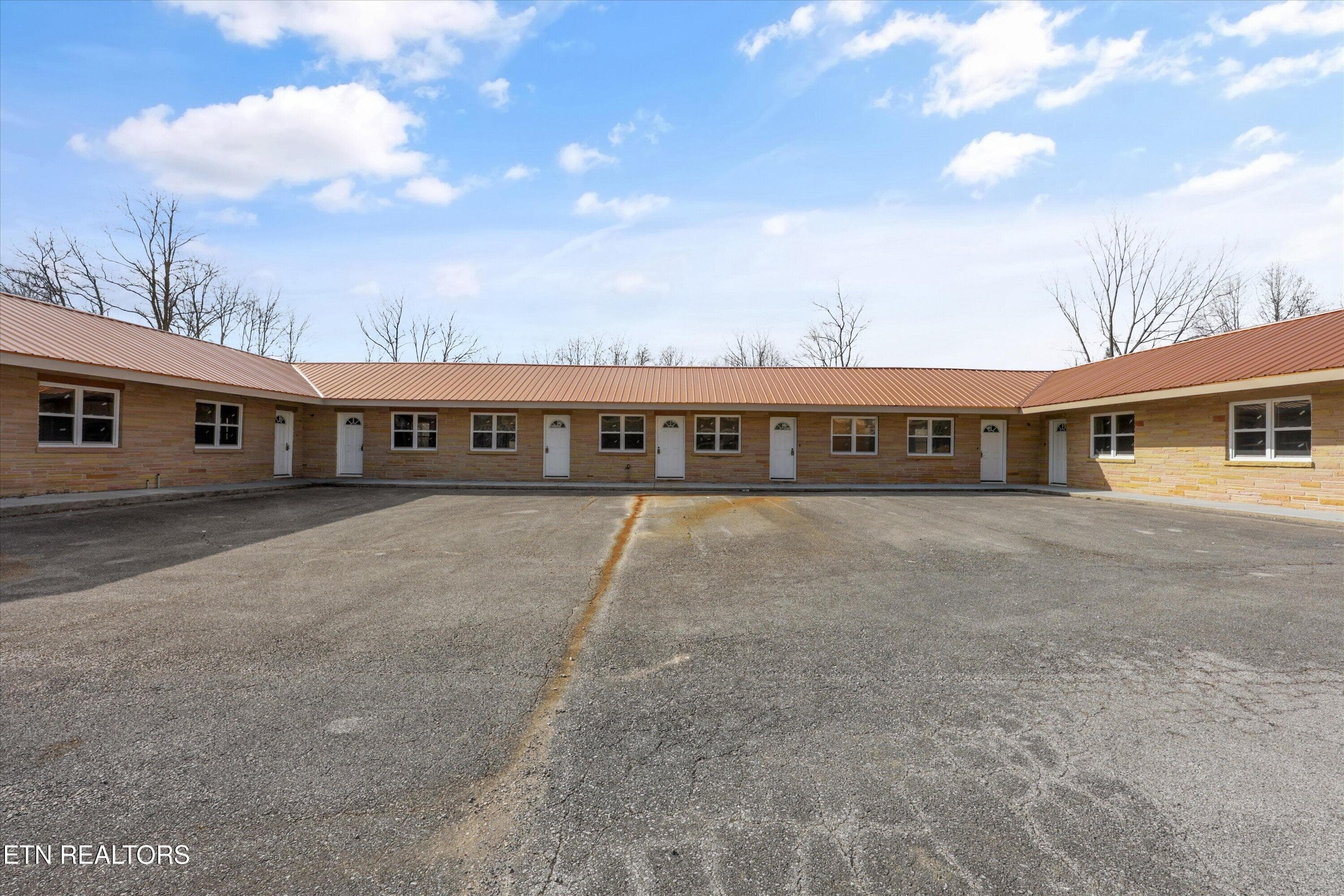 01-8203 Morgan County Hwy18 - 8203 Morgan County Hwy, Sunbright, TN 37872
