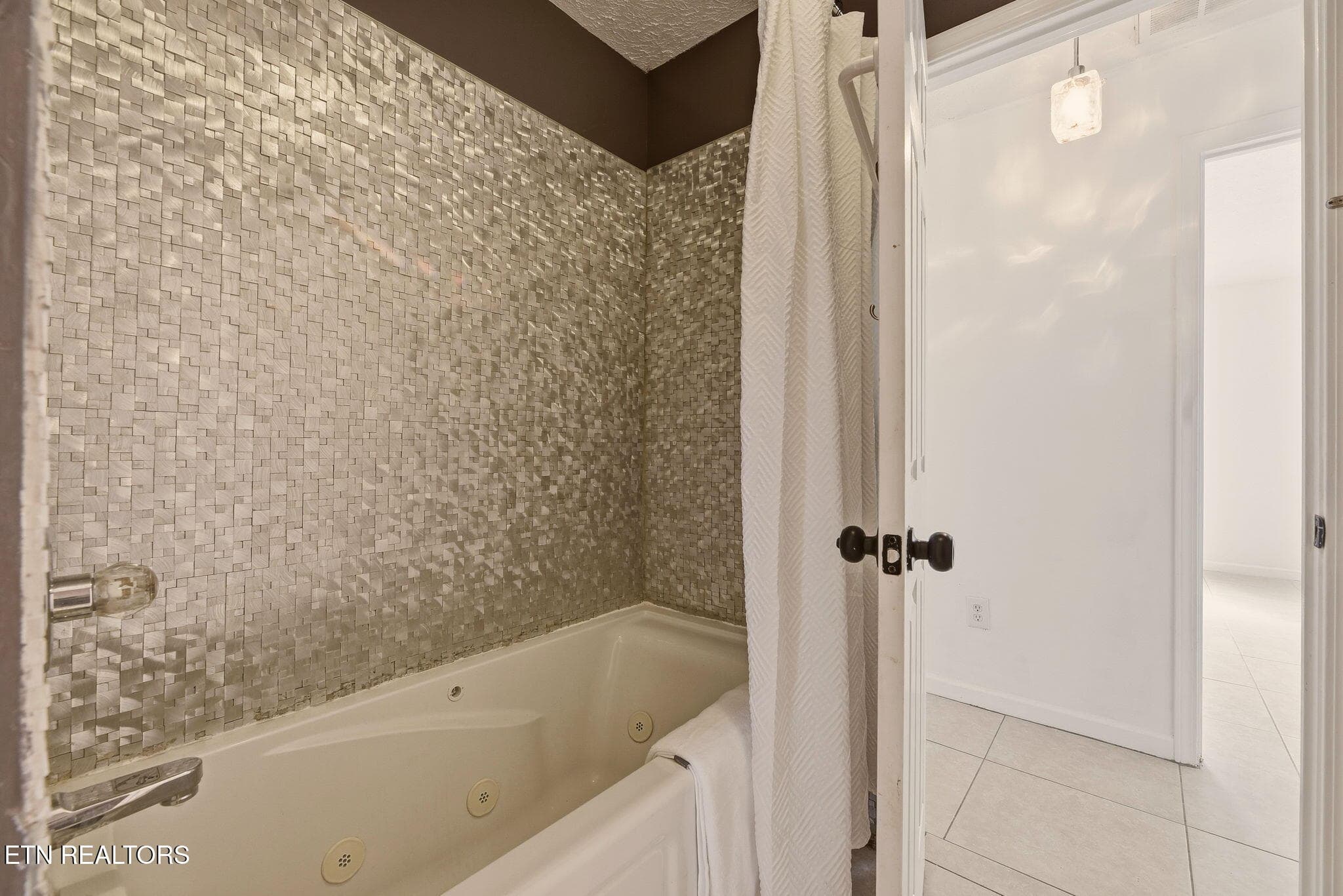 22-web-or-mls-Mlshn2519 (14) - 2519 Myloshane Lane, Knoxville, TN 37931