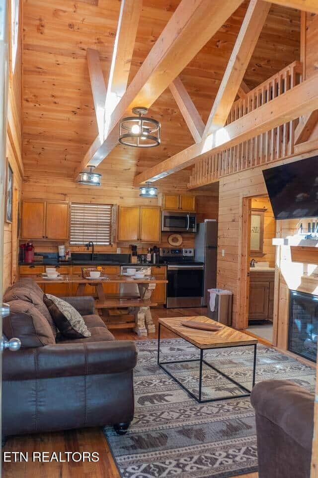 c3391579-ee2f-4b77-830c-de5132d6c86a - 3046 Engle Town Rd, Pigeon Forge, TN 37862