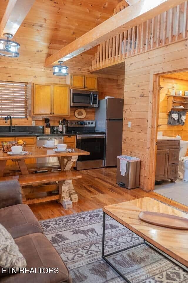 0e310e05-d6c3-4aeb-9690-7c5b20e11dc6 - 3046 Engle Town Rd, Pigeon Forge, TN 37862