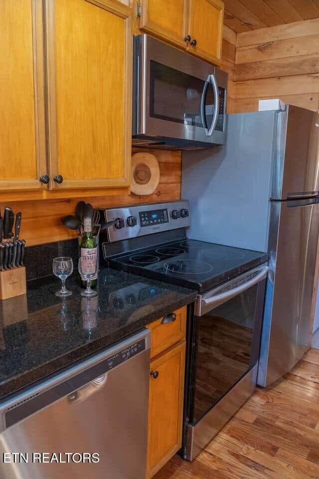 821aee17-fd6e-4eed-a5e9-47619e49bf42 - 3046 Engle Town Rd, Pigeon Forge, TN 37862
