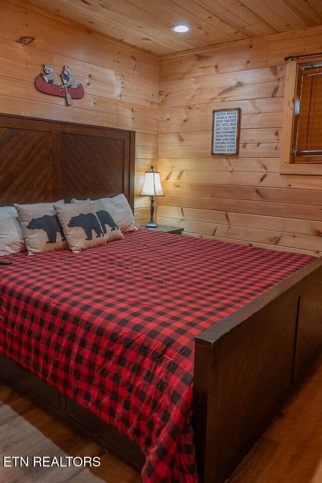 91c89ec1-6fb3-4c46-93b2-43f04f3cd2ab - 3046 Engle Town Rd, Pigeon Forge, TN 37862