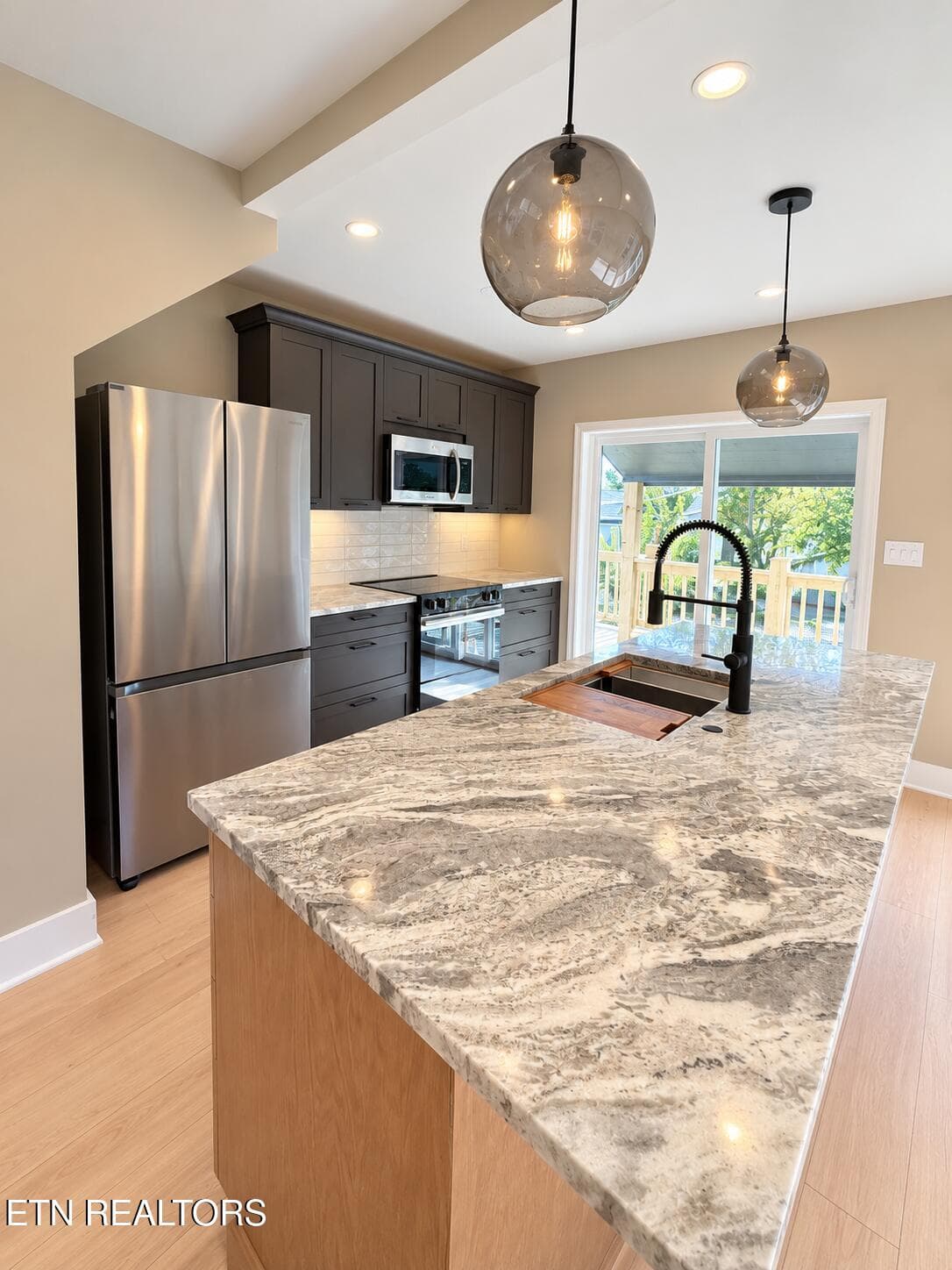 7D3A666F-573A-4054-90DE-4EDAEBD3C641 - 2554 Woodbine Ave, Knoxville, TN 37914