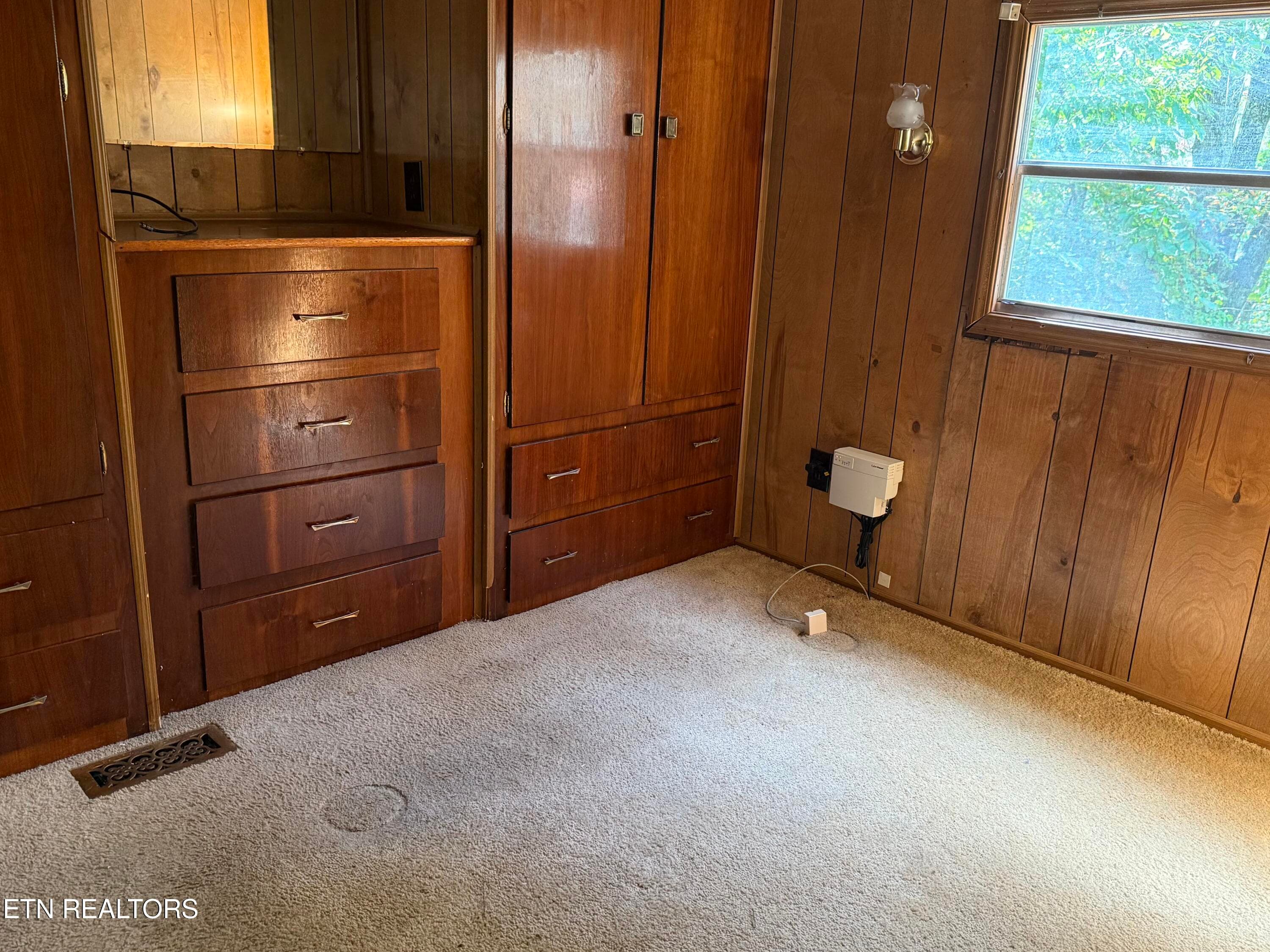 Primary Bedroom 2 - 119 Old Airport Rd, Oakdale, TN 37829