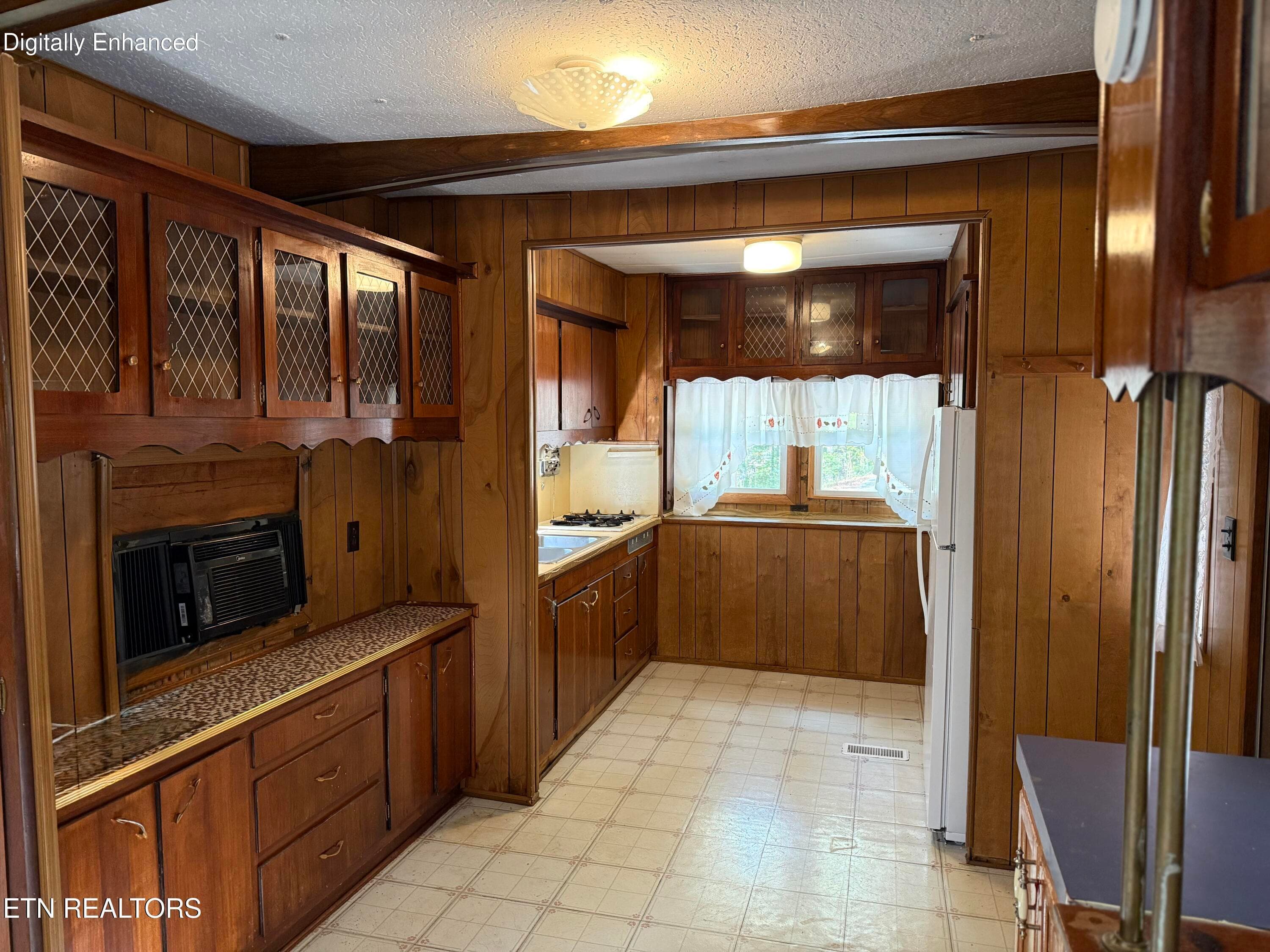 Kitchen 1 - 119 Old Airport Rd, Oakdale, TN 37829