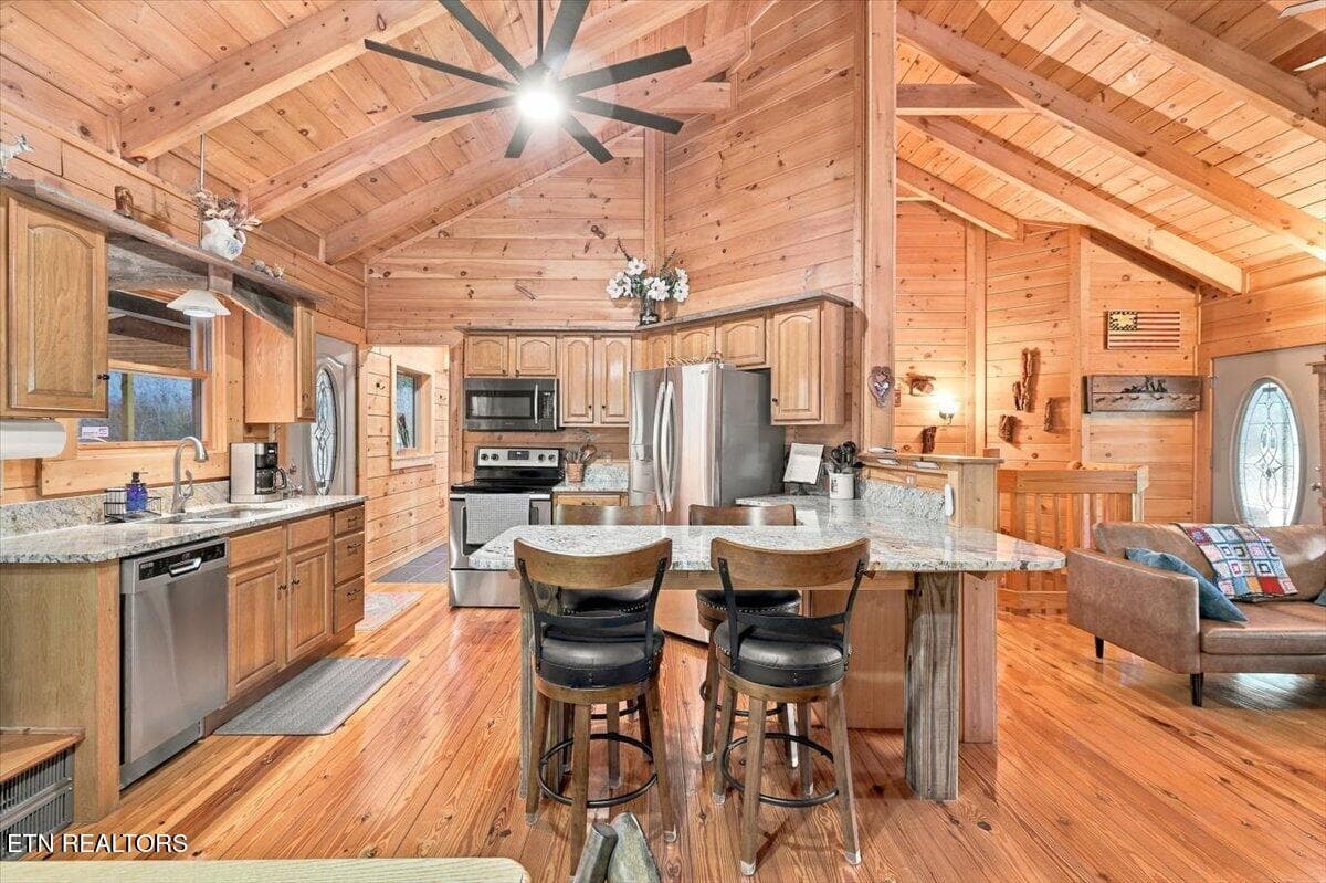 015-462 Middle Creek Rd 15 - 462 Middle Creek Rd, Cosby, TN 37722