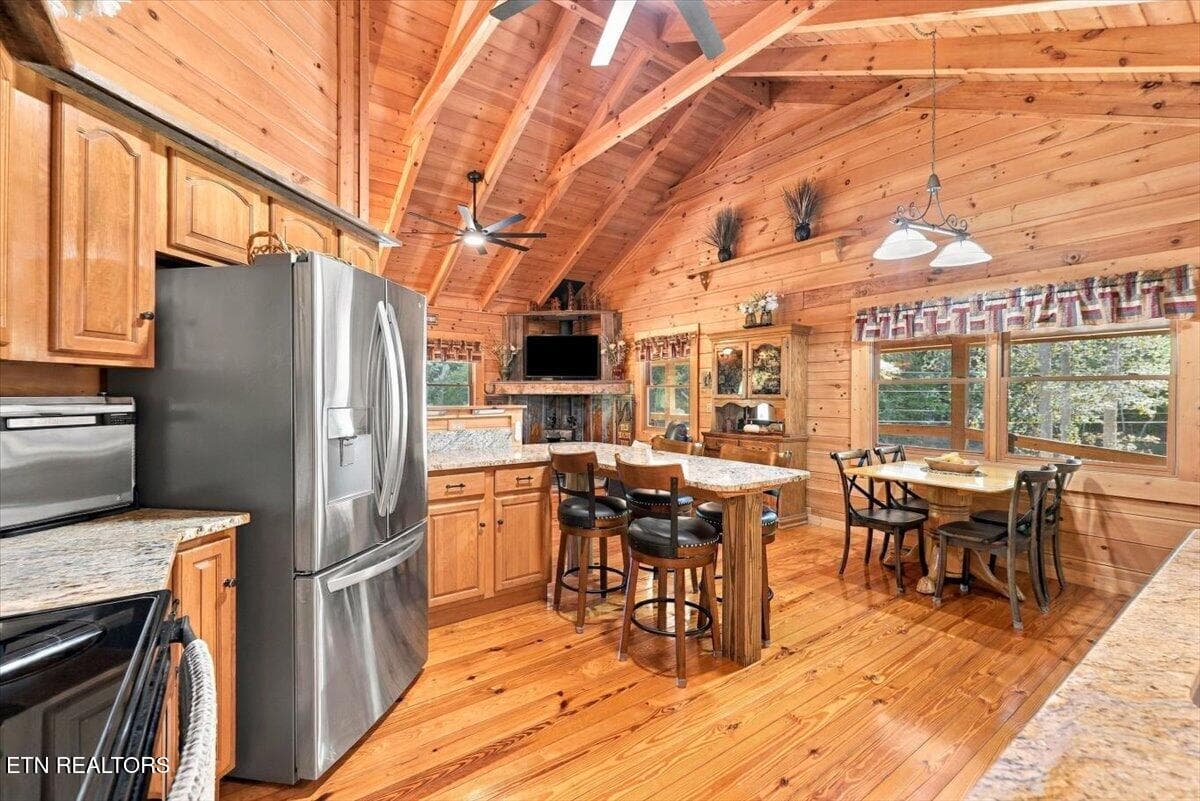 018-462 Middle Creek Rd 18 - 462 Middle Creek Rd, Cosby, TN 37722