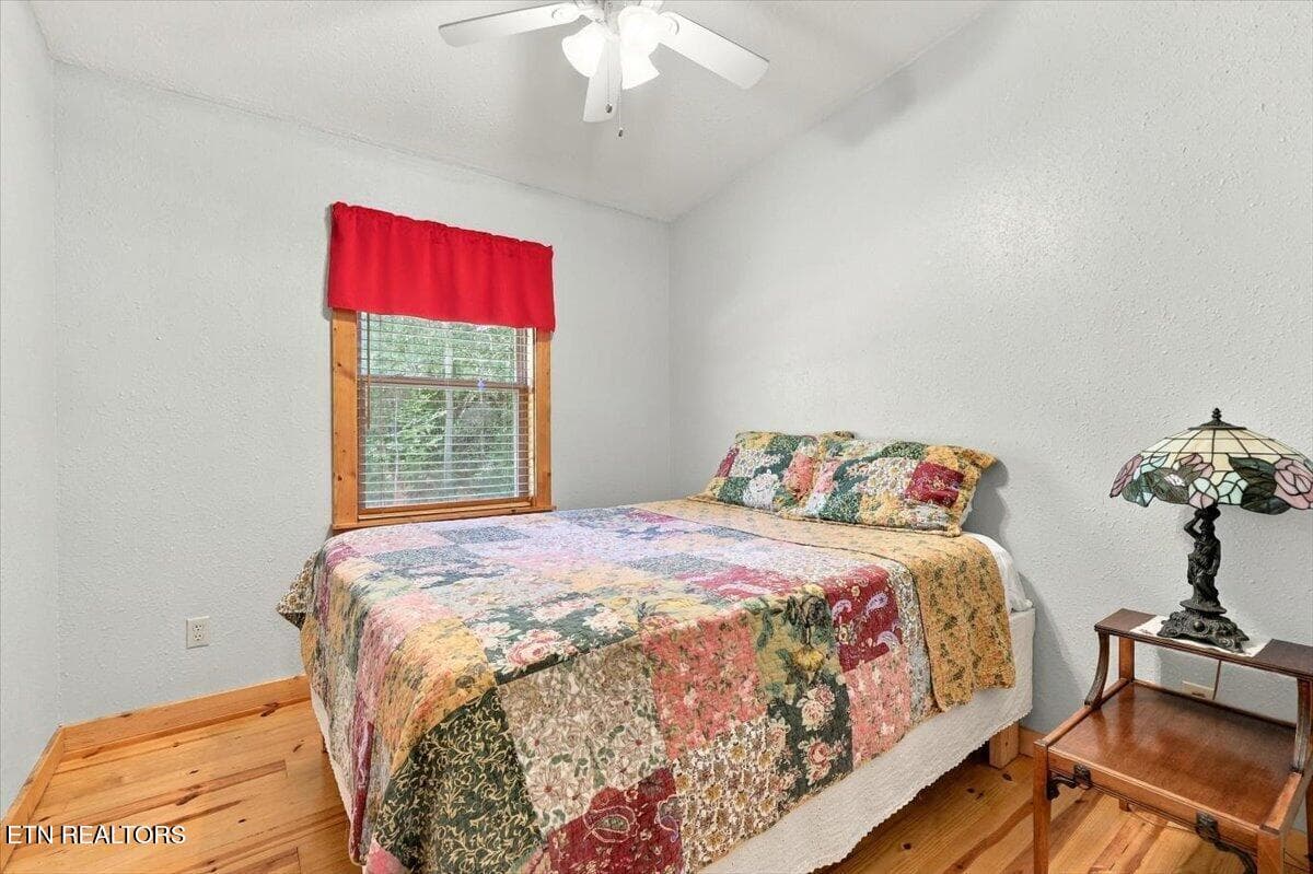 051-462 Middle Creek Rd 51 - 462 Middle Creek Rd, Cosby, TN 37722