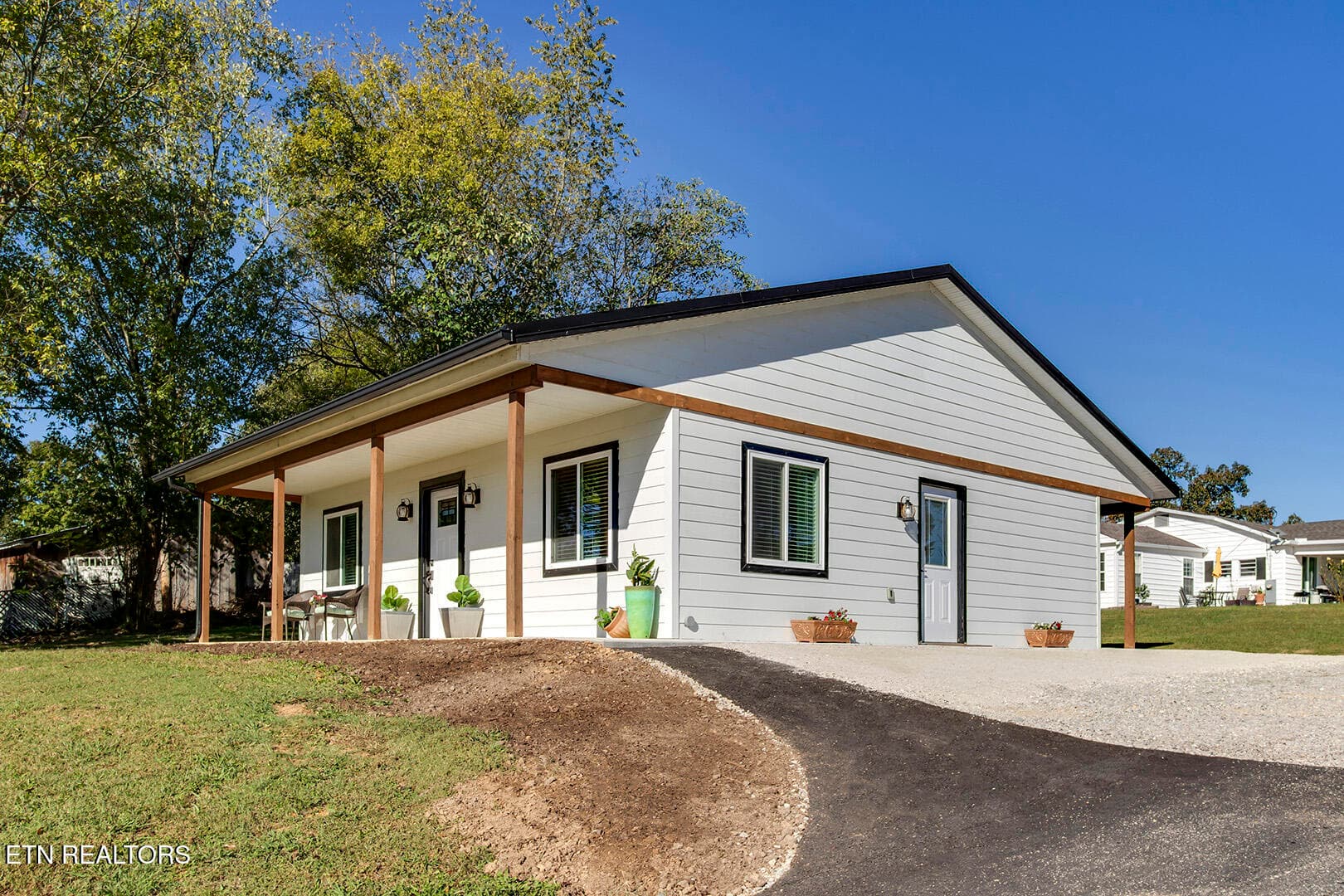 112 Shubert St, Kingston, TN 37763