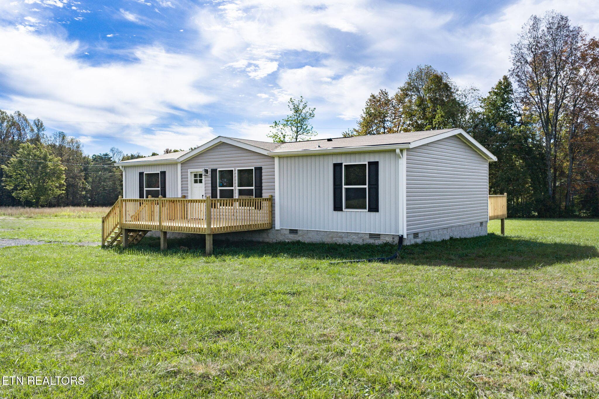 Front - 288 Bob Austin Rd, Crossville, TN 38571