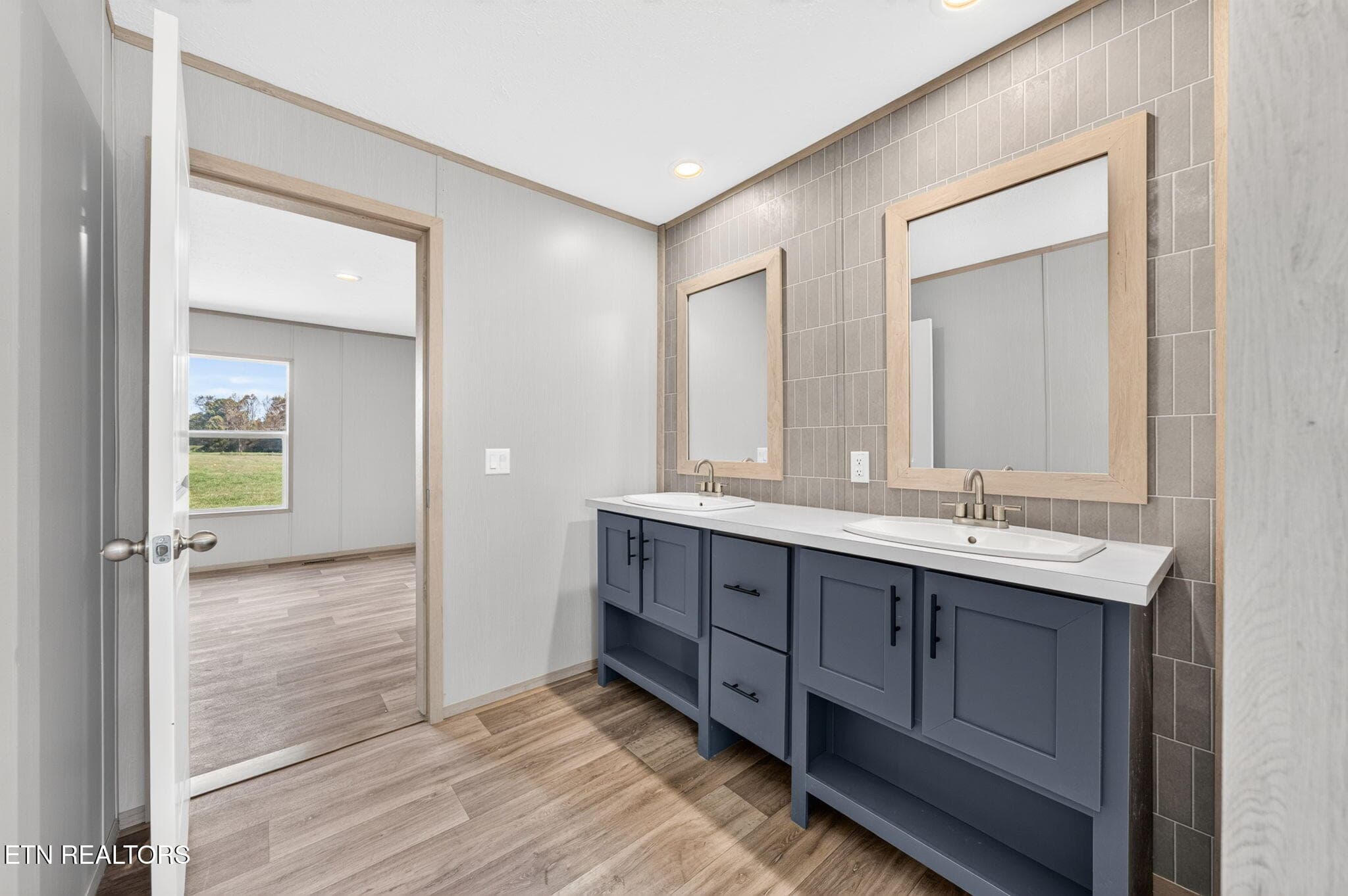 Master Bath - 288 Bob Austin Rd, Crossville, TN 38571