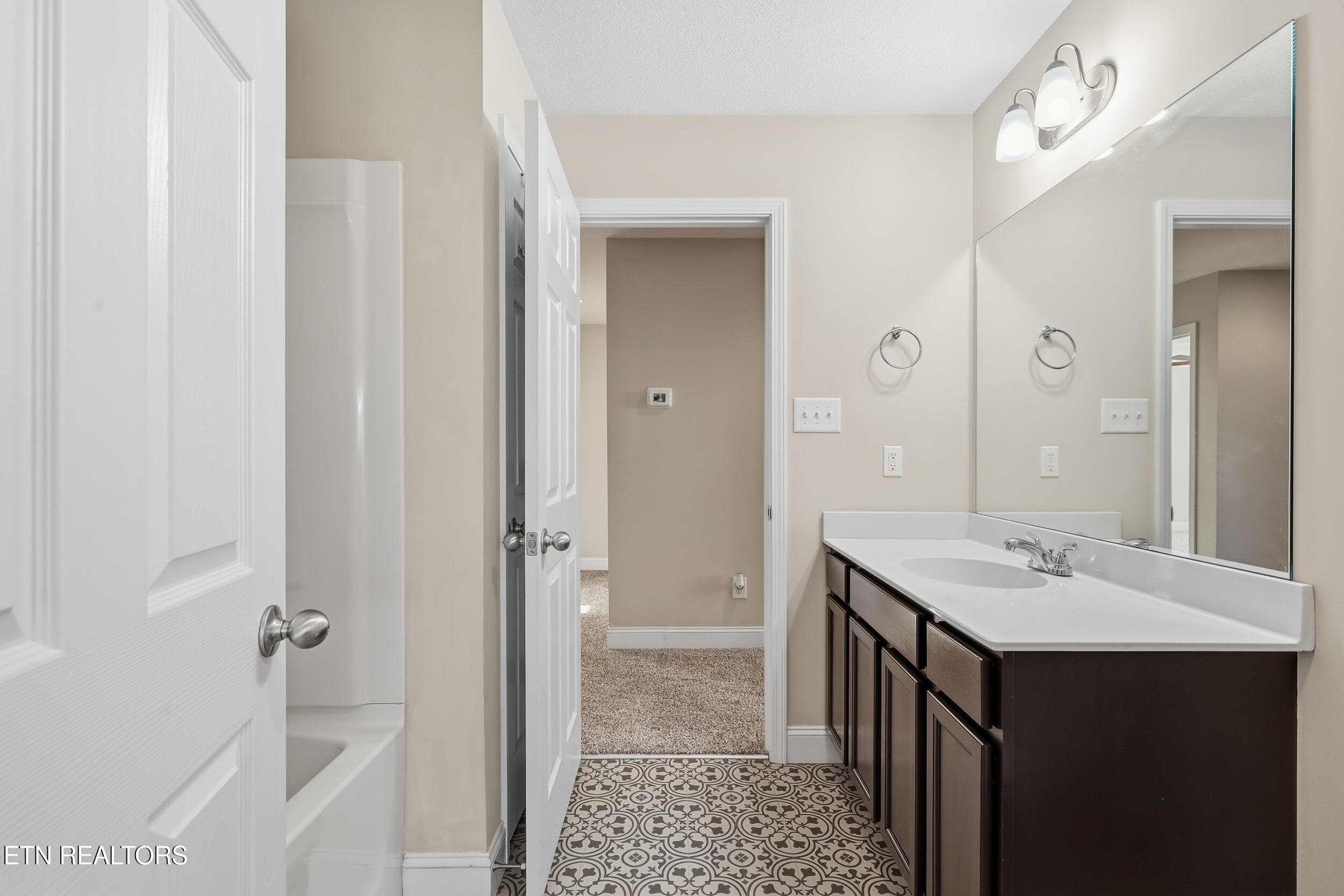 043 - 8117 Equinox Lane, Powell, TN 37849