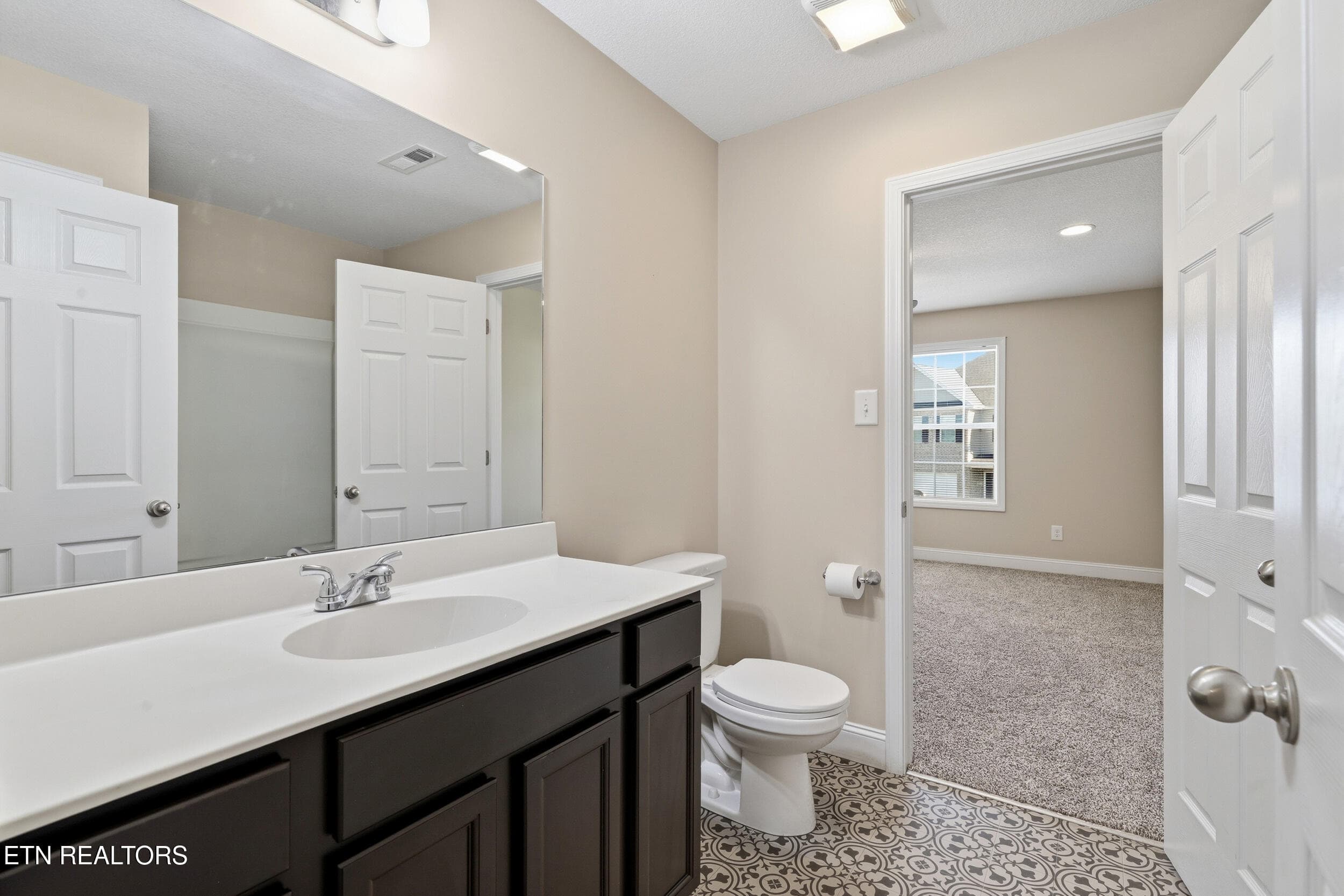 044 - 8117 Equinox Lane, Powell, TN 37849