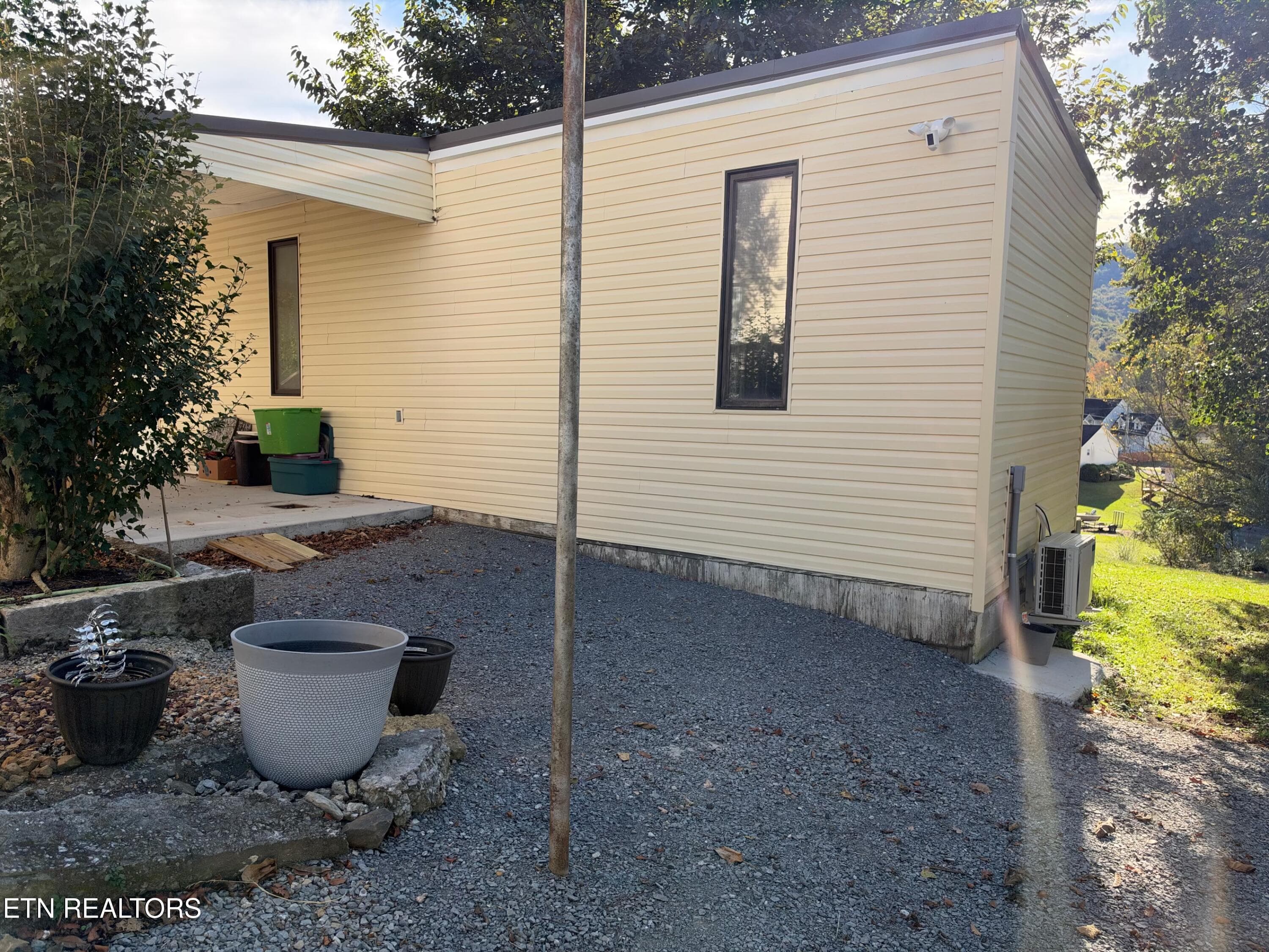 IMG_3285 - 616 Balmoral Rd, Middlesboro, KY 40965