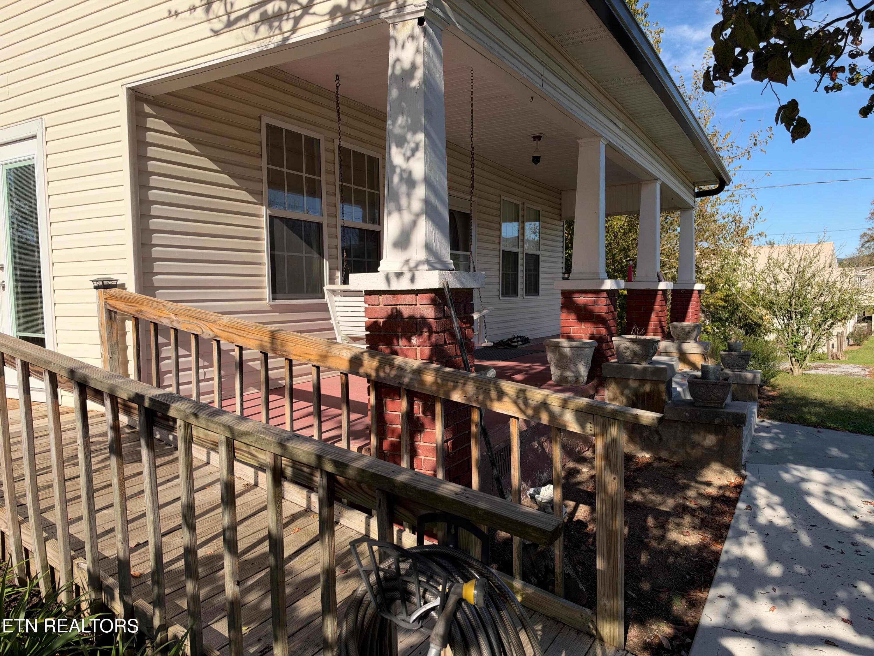 IMG_3288 - 616 Balmoral Rd, Middlesboro, KY 40965