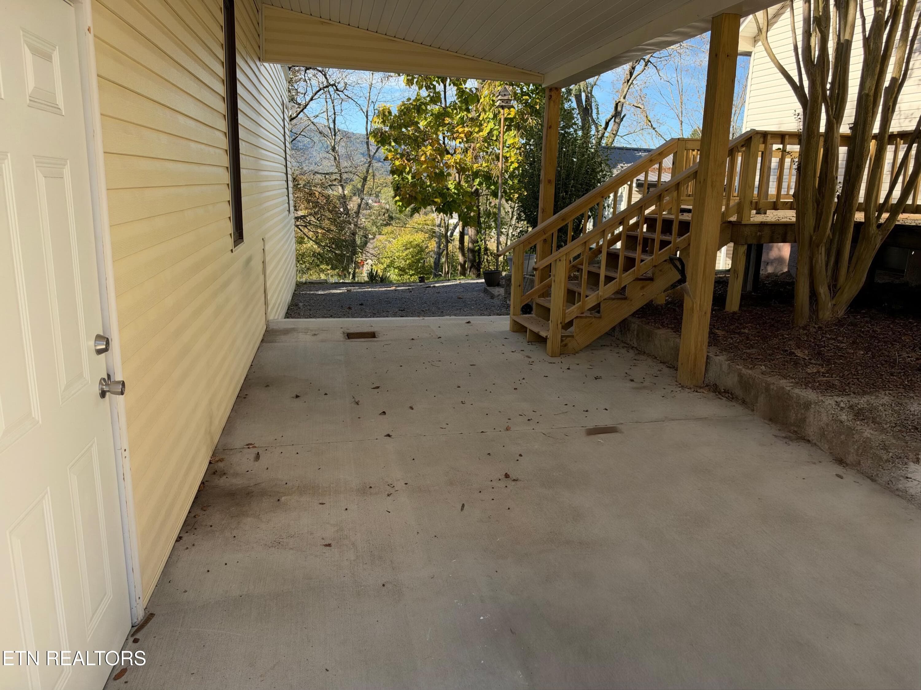 IMG_3281 - 616 Balmoral Rd, Middlesboro, KY 40965