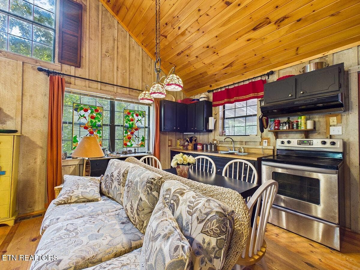 007-007 - 142 Rivendell Lane, Tellico Plains, TN 37385