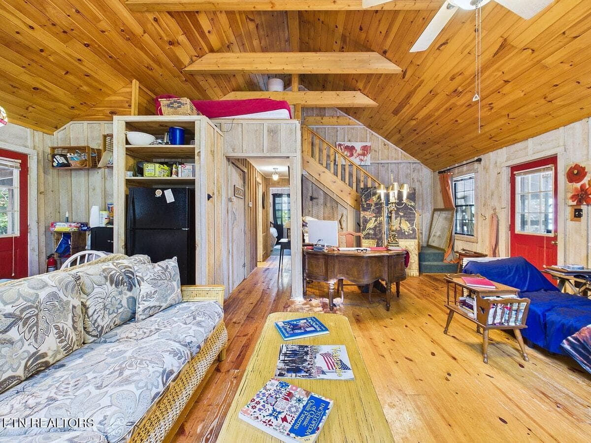 010-010 - 142 Rivendell Lane, Tellico Plains, TN 37385
