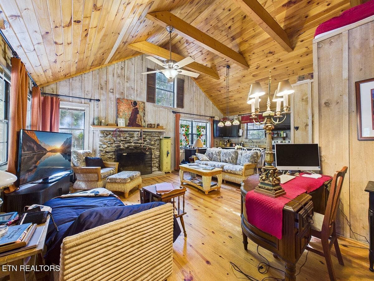 012-012 - 142 Rivendell Lane, Tellico Plains, TN 37385