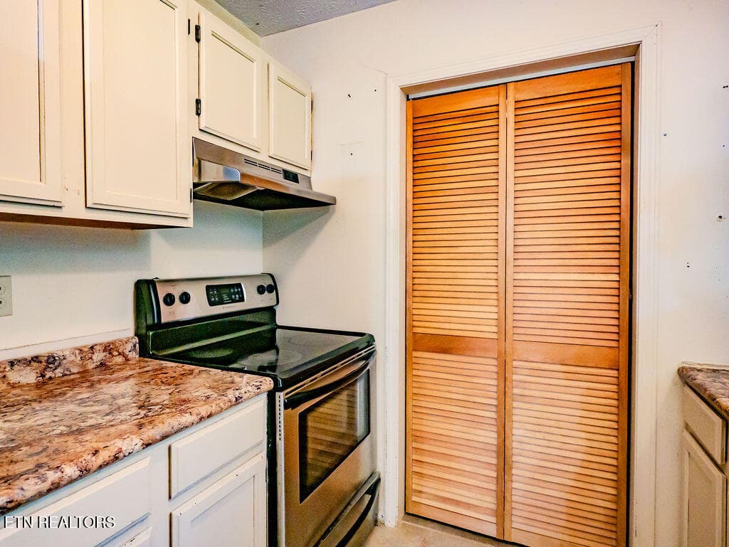 Kitchen - 275 Spring Creek Rd, Delano, TN 37325