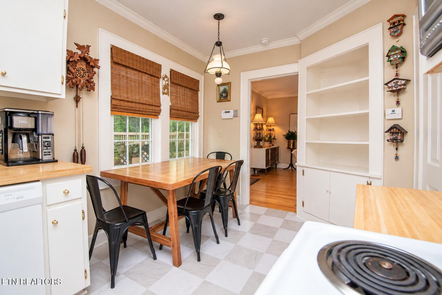 Cozy Kitchen Dining Nook - 6809 Nubbin Ridge Drive, Knoxville, TN 37919