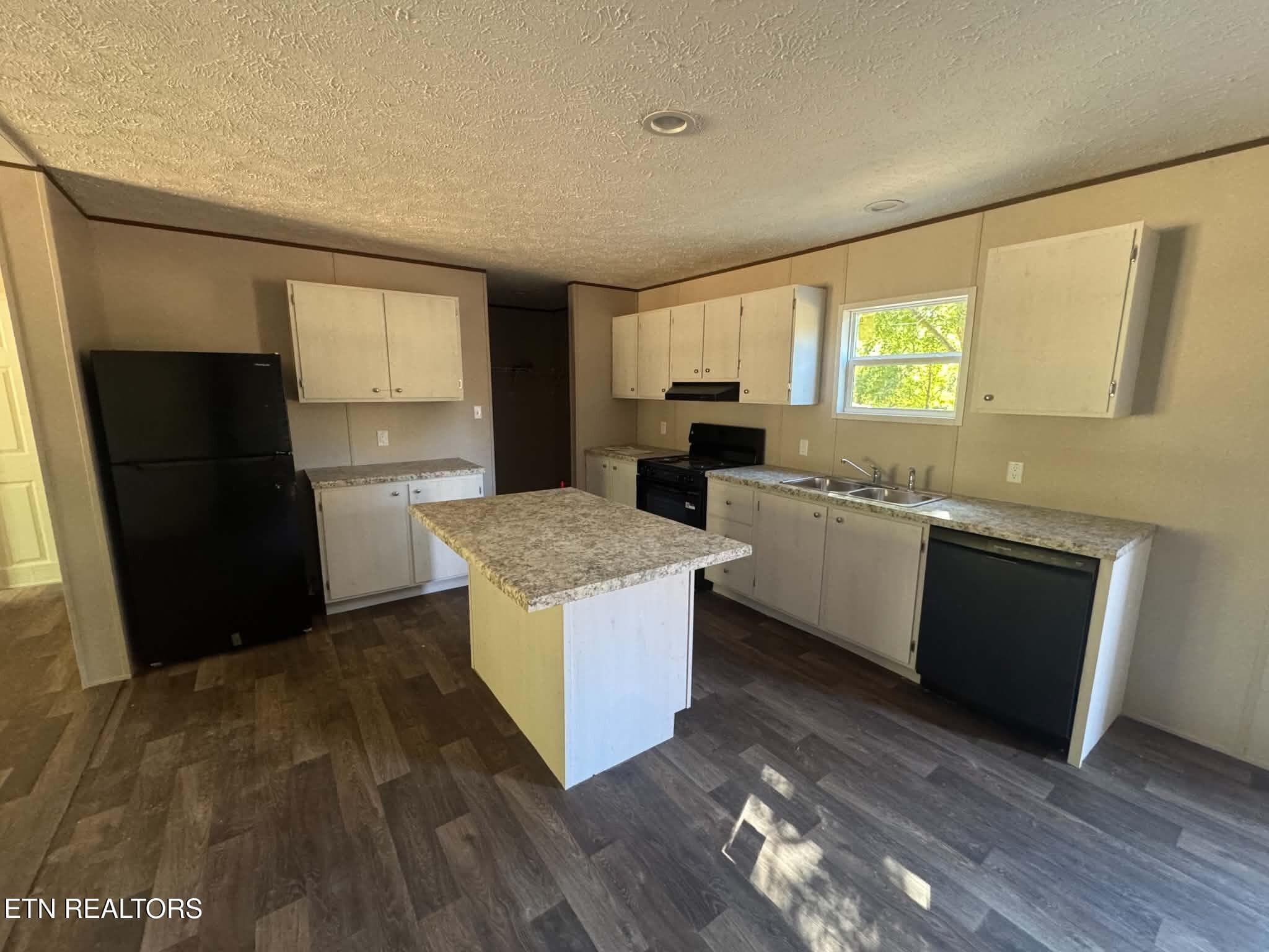 4 - 1807 Chestnut St, Sweetwater, TN 37874