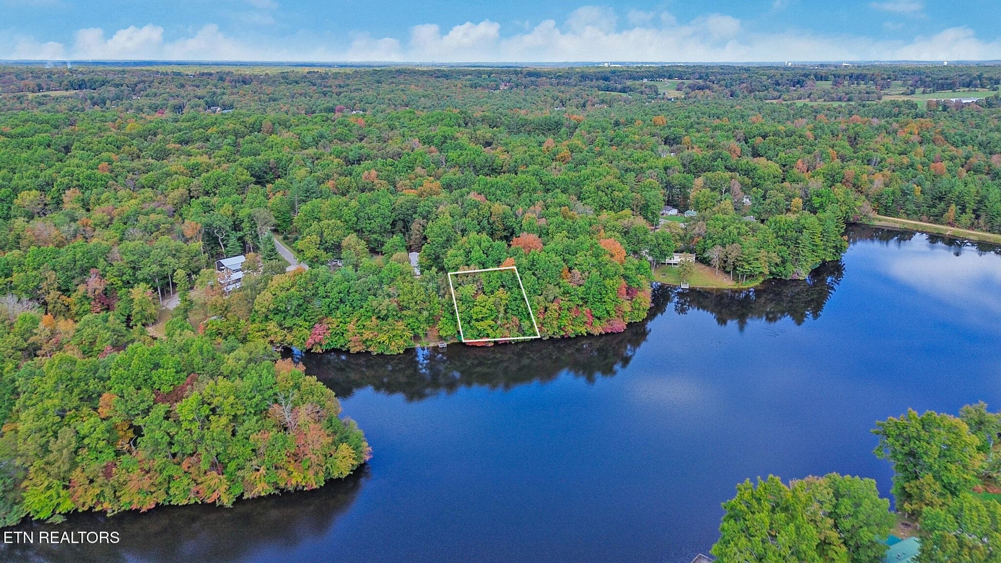 Lake Geronimo - 8068 Saratoga Drive, Crossville, TN 38572