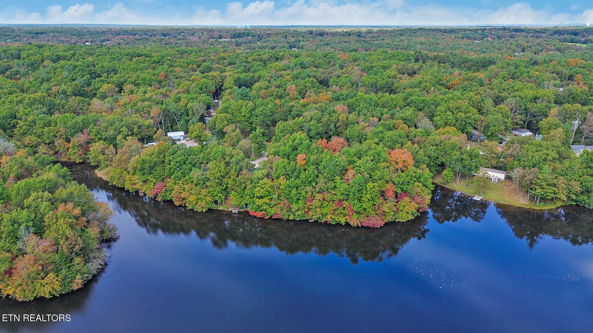 Enjoy the Lake Life - 8068 Saratoga Drive, Crossville, TN 38572