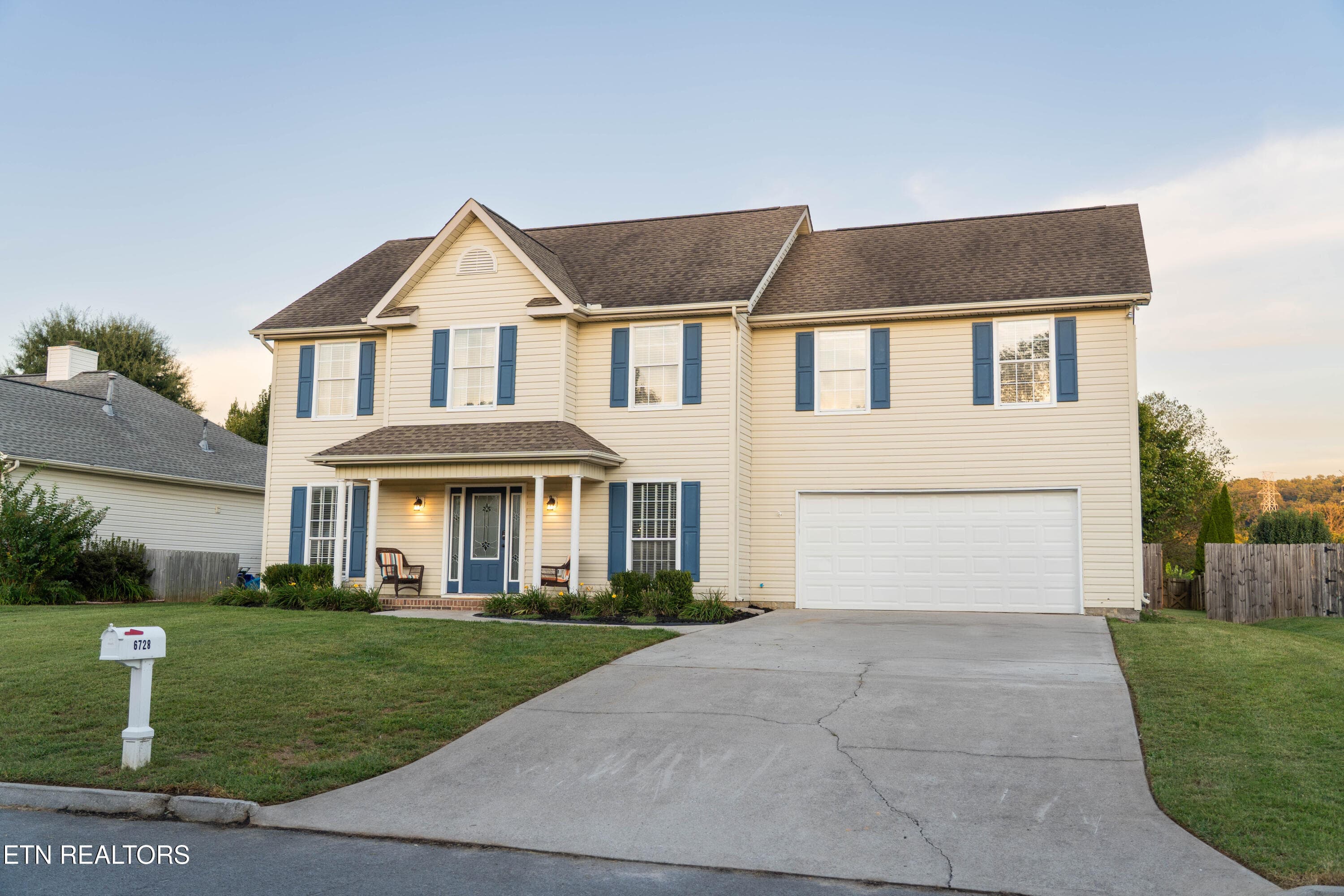 6728 Kohlston Rd, Knoxville, TN 37918