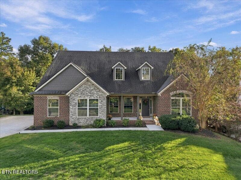 front - 2151 Mystic Ridge Rd, Knoxville, TN 37922