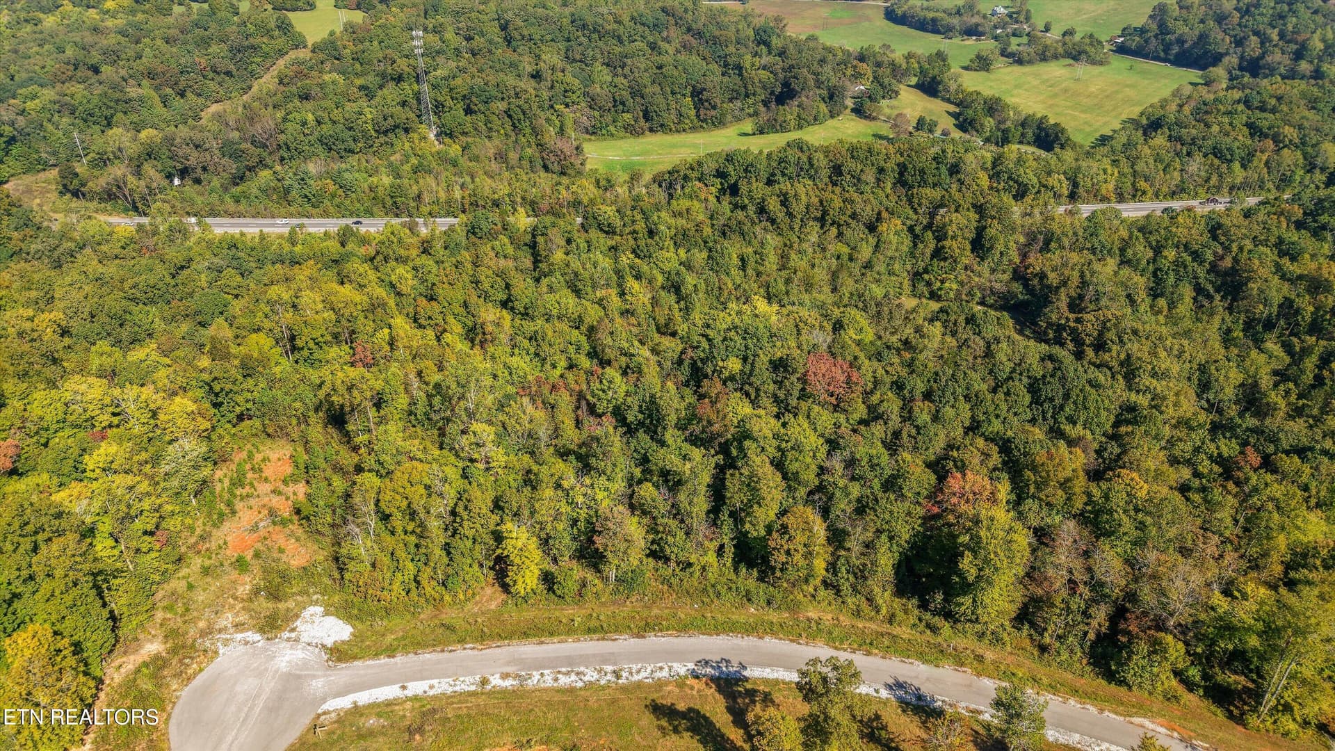 135 Canter Way, Lenoir City, TN 37771