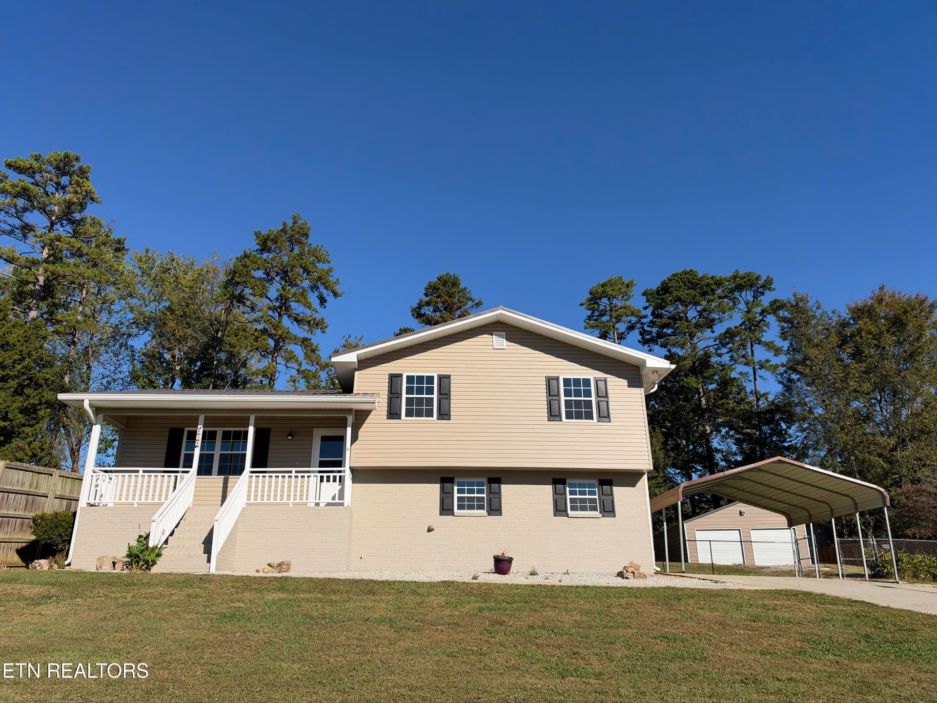 808 Valley St, Seymour, TN 37865