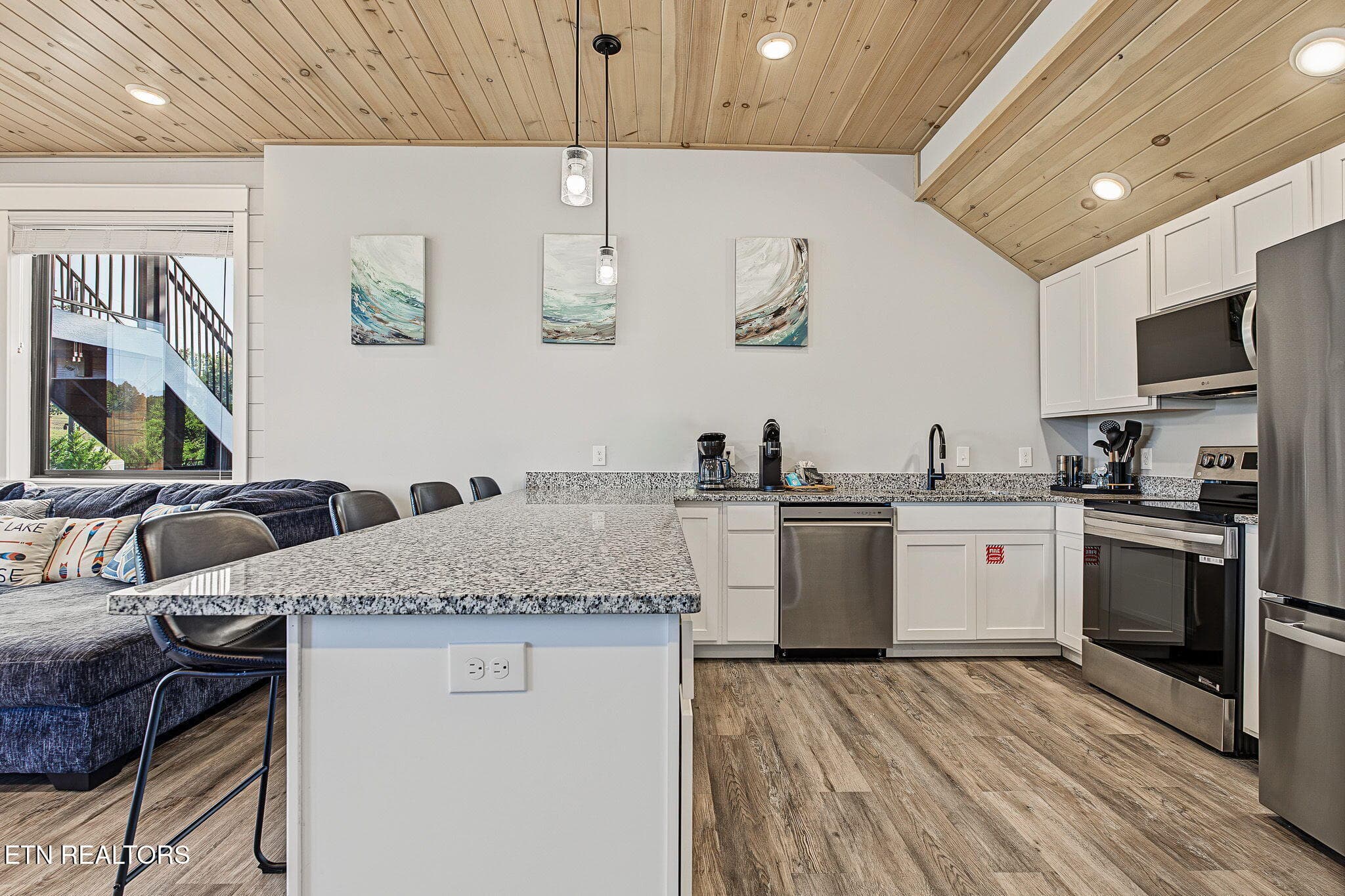 6-web-or-mls-810-blue-herring-wy - 810 Blue Herring Way, Sevierville, TN 37876